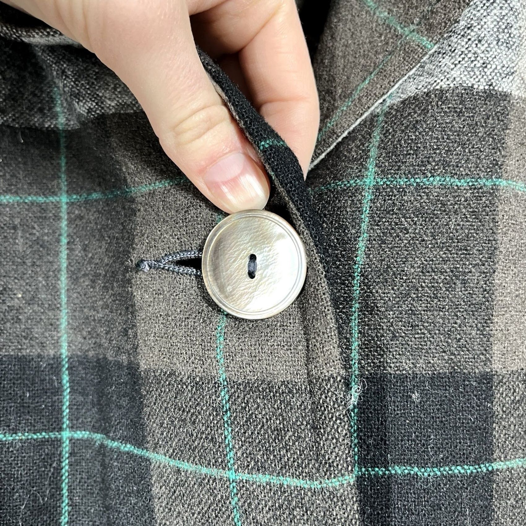 Pendleton VINTAGE Pendleton Jacket Shirt Womens L Black Wool Plaid 40s 50s 49er Shacket Rockabilly Decade 1950s Mens Womens Boys Girls Size L / US 10 / IT 46 - 6 Thumbnail