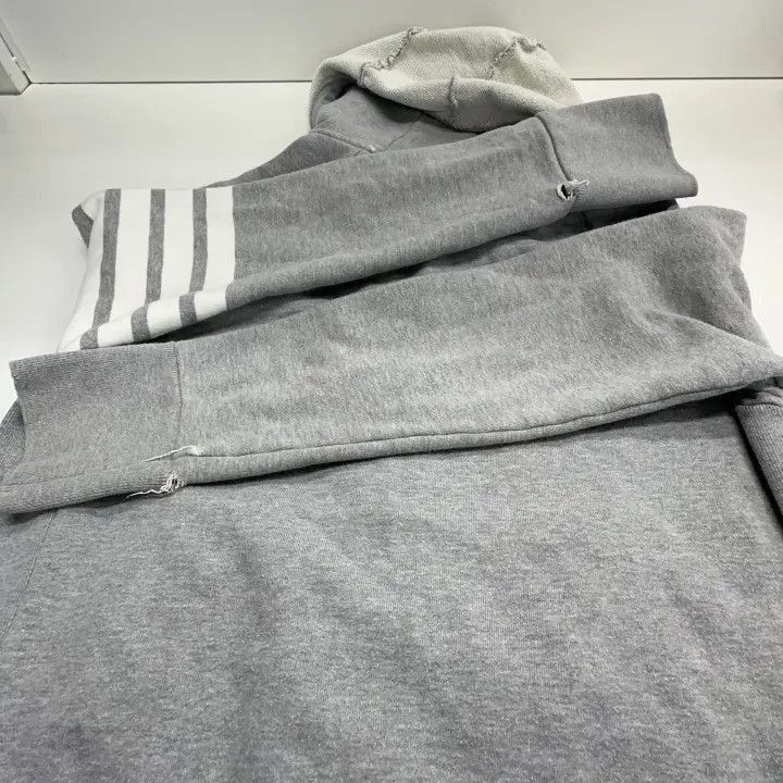 Thom Browne Thom Browne Classic Zip Hoodie for Men -2507 Size US M / EU 48-50 / 2 - 4 Thumbnail