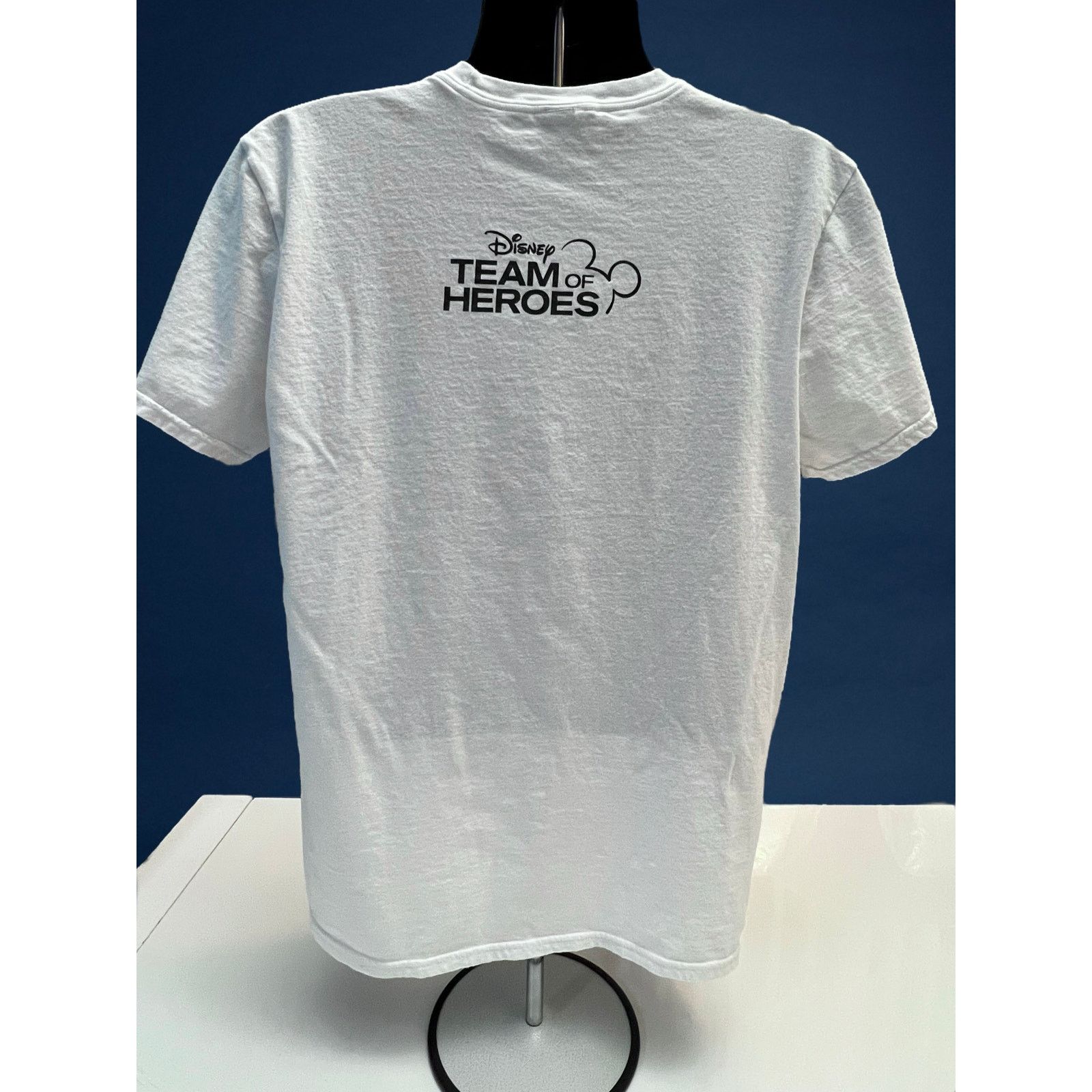 Disney Disney VoluntEARS Team of Heroes Shirt Rare Mickey Anvil Tag Size US L / EU 52-54 / 3 - 3 Thumbnail
