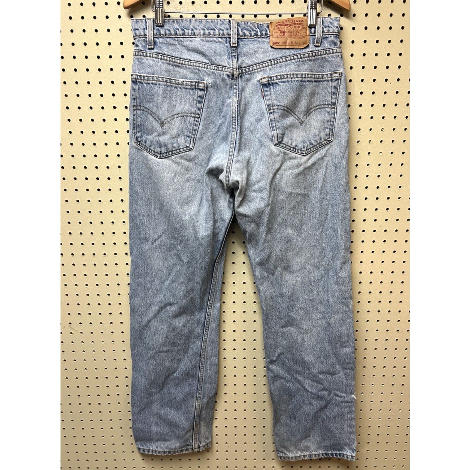 Levi's VINTAGE Levi's Jeans Mens 32x30 Blue 505 Regular Fit Straight Leg Distressed Size US 32 / EU 48 - 2 Thumbnail