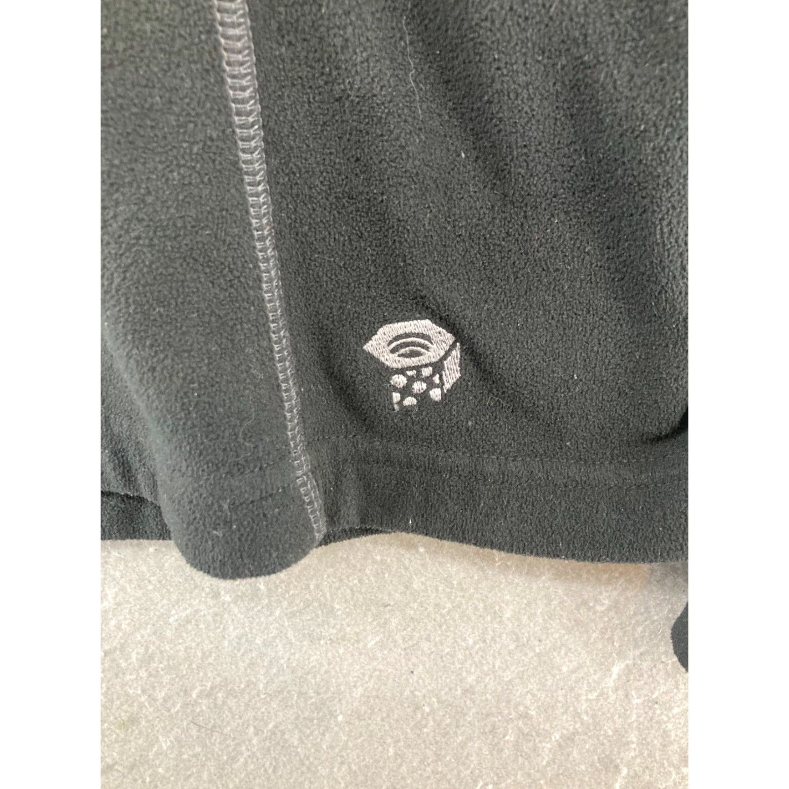 Mountain Hardwear Mountain Hardwear Womens Fleece Pullover S Black 1/4 Zip Outdoor Hiking Sweatshirt Women's Small Fleece Solid 1/4 Zip Outdoor Size S / US 4 / IT 40 - 5 Thumbnail