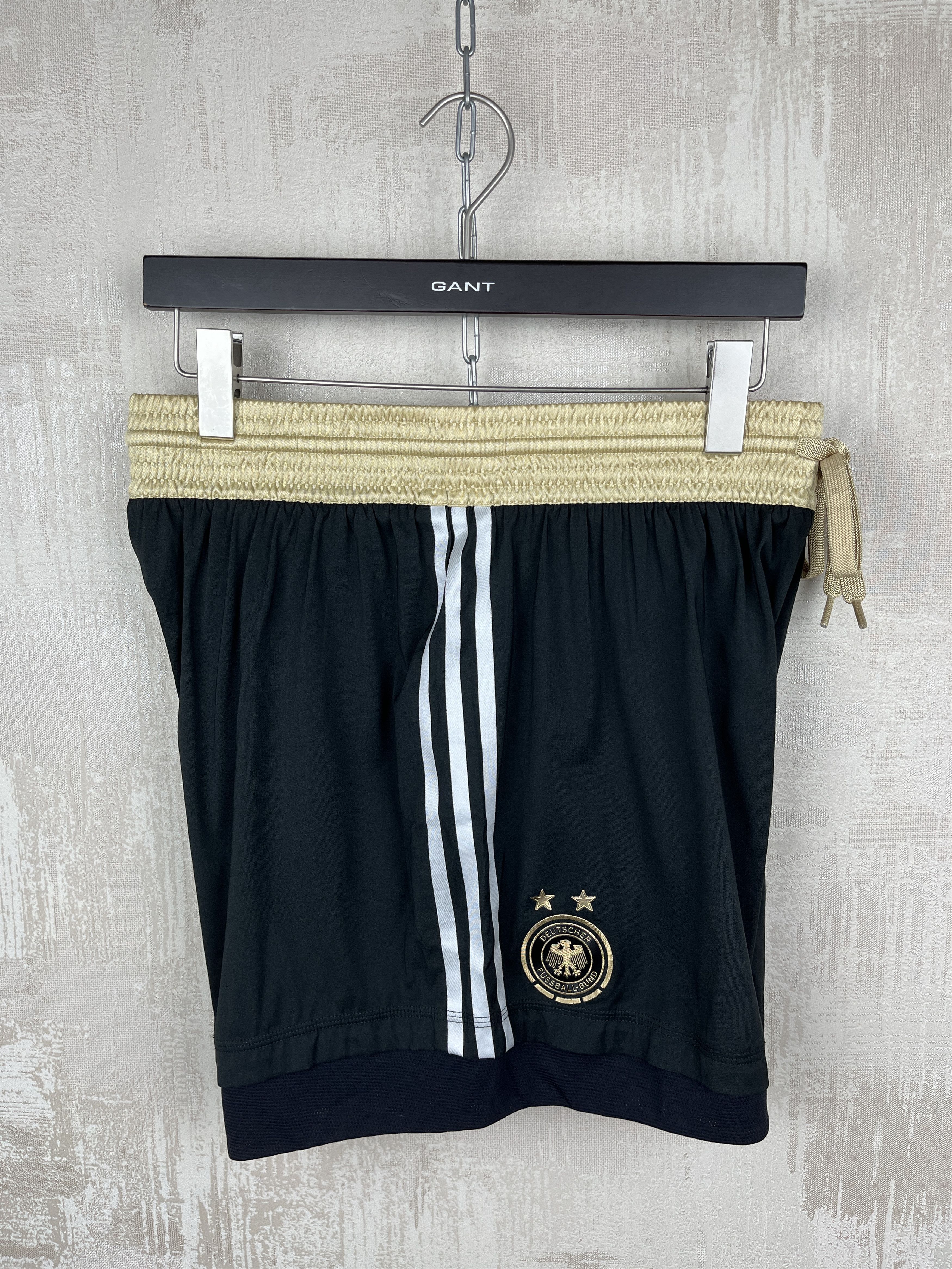 Adidas Germany World Cup 2010 Goalkeeper Soccer Shorts Adidas Size US 34 / EU 50 - 2 Thumbnail