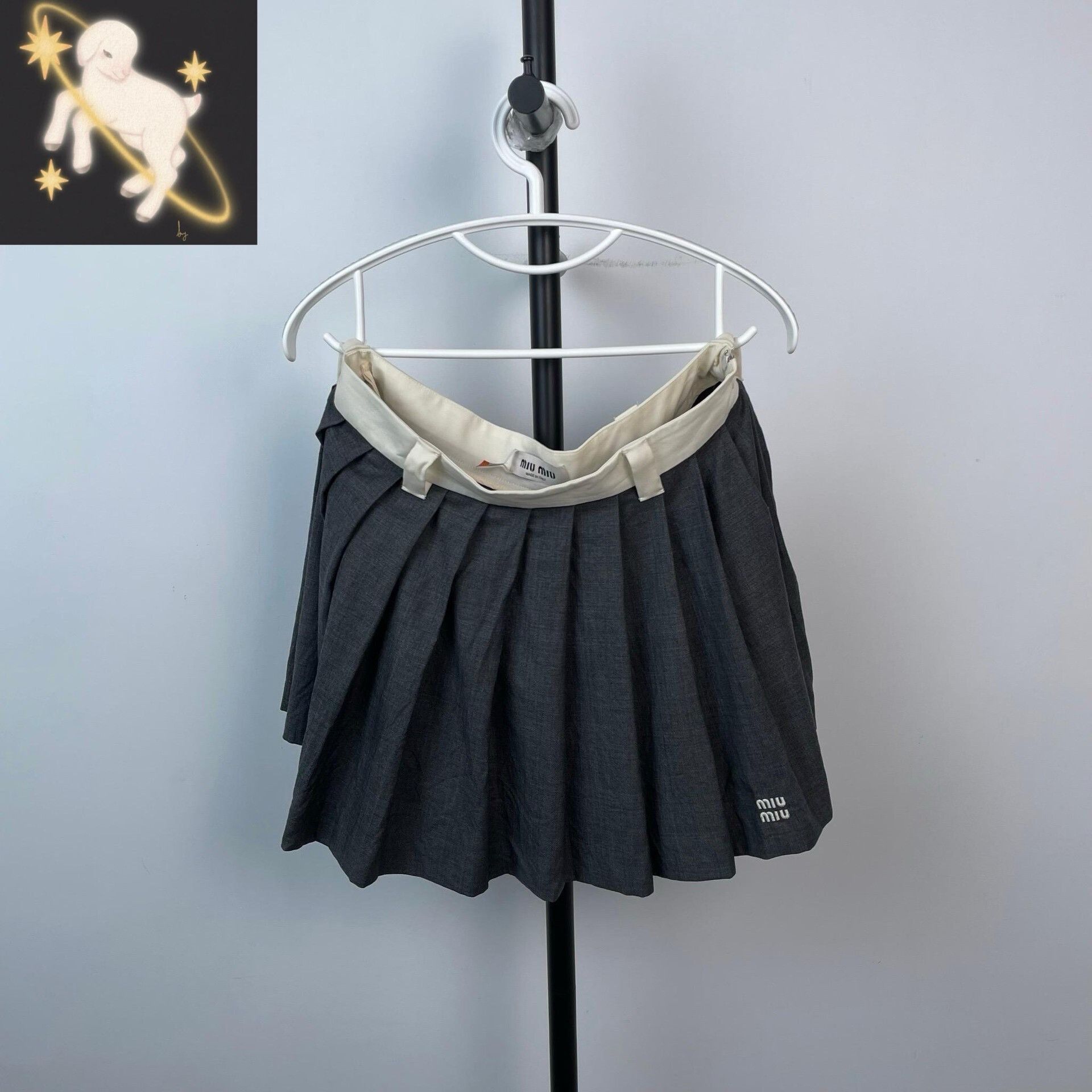 Miu Miu Miumiu Gray Preppy Letter Embroidery Pleated Skirt Size 38" / US 16 / IT 52 - 1 Thumbnail