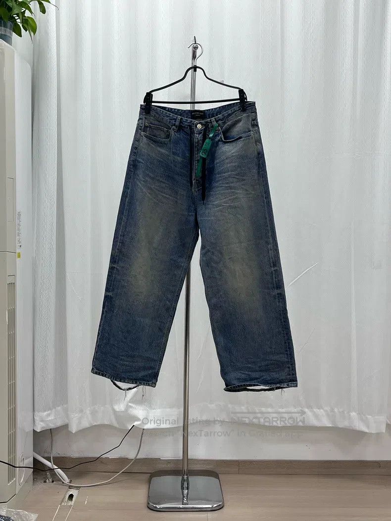 Balenciaga Balenciaga size XS Waist Logo Patch Denim Pants Size US 27 - 1 Thumbnail