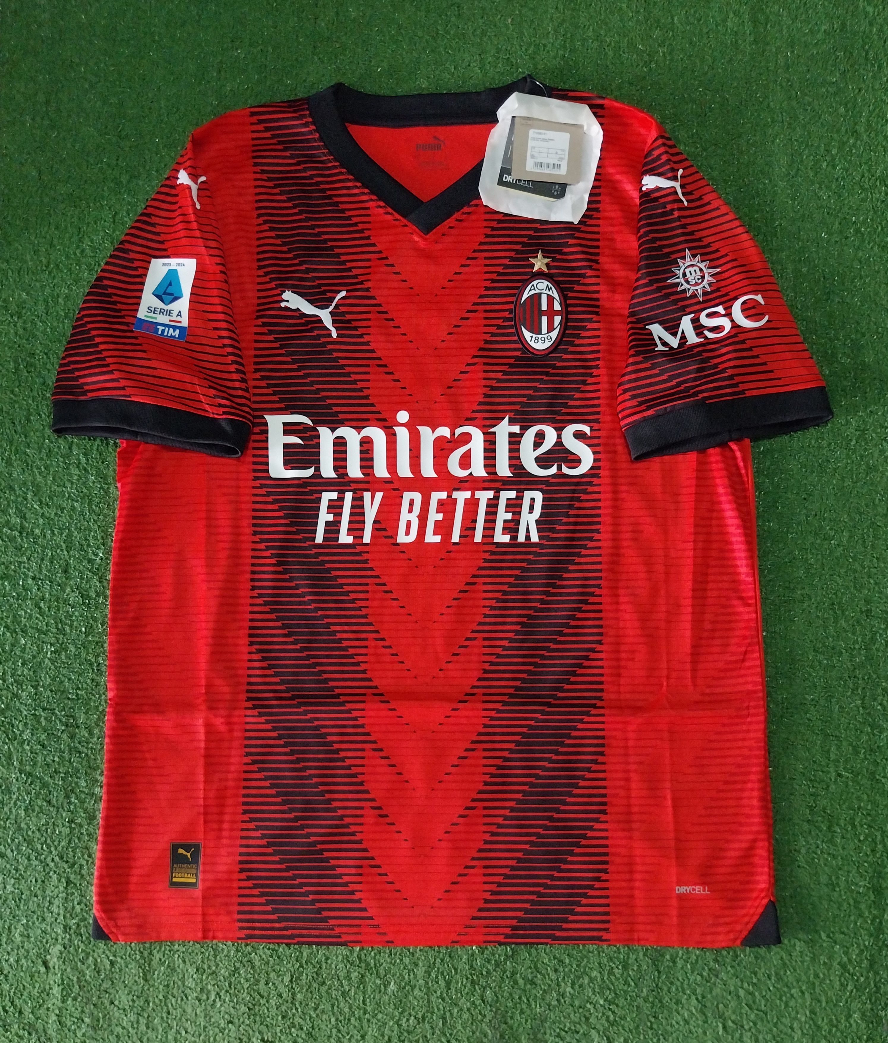 Puma Ac milan home 2023/2024 tijjani reijdners jersey football Size US L / EU 52-54 / 3 - 2 Thumbnail