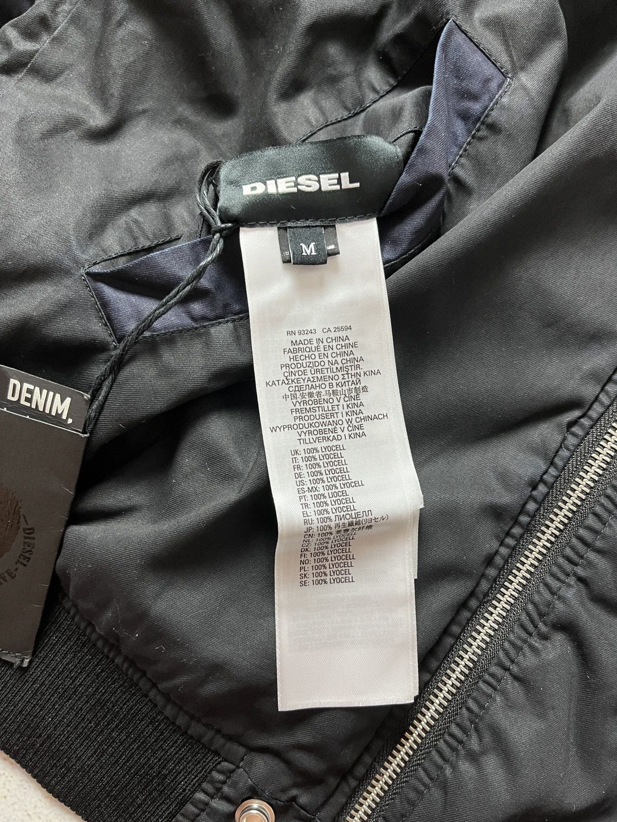 Diesel DIESEL MEN'S D-IVORY-SP REVERSIBLE BOMBER JACKET Size US M / EU 48-50 / 2 - 10 Thumbnail