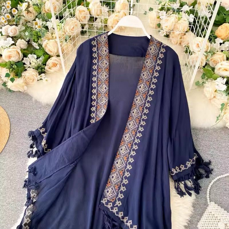 Japanese Brand × Vintage Bohemian Vintage Embroidery Woman Loose Cardigan Tops Size ONE SIZE - 3 Thumbnail