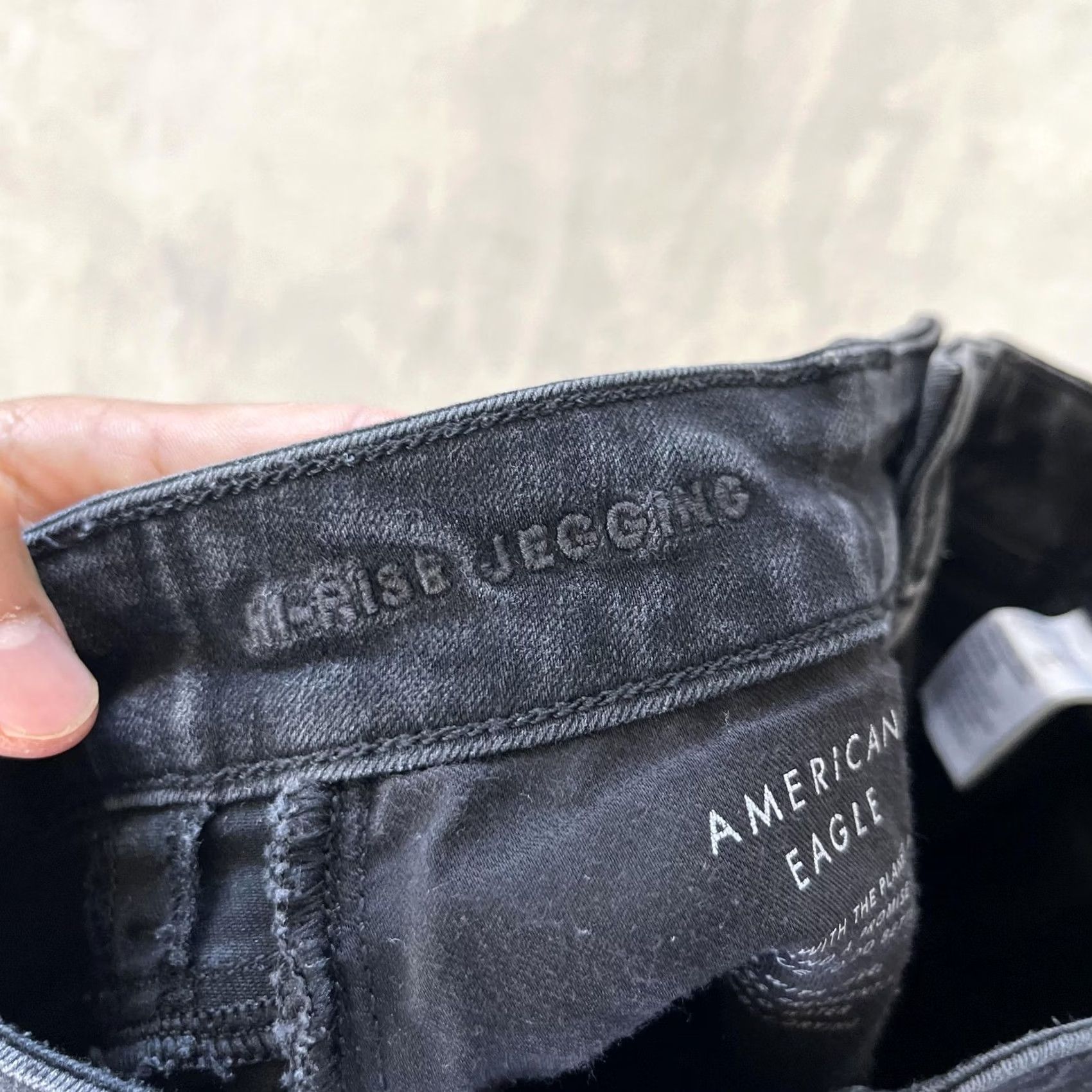American Eagle Outfitters American Eagle Jegging Jeans Womens 4 Long Charcoal Gray Wash Denim Slim Stretch Pocket 5-Pocket Logo Zipper Size 27" / US 4 / IT 40 - 7 Thumbnail