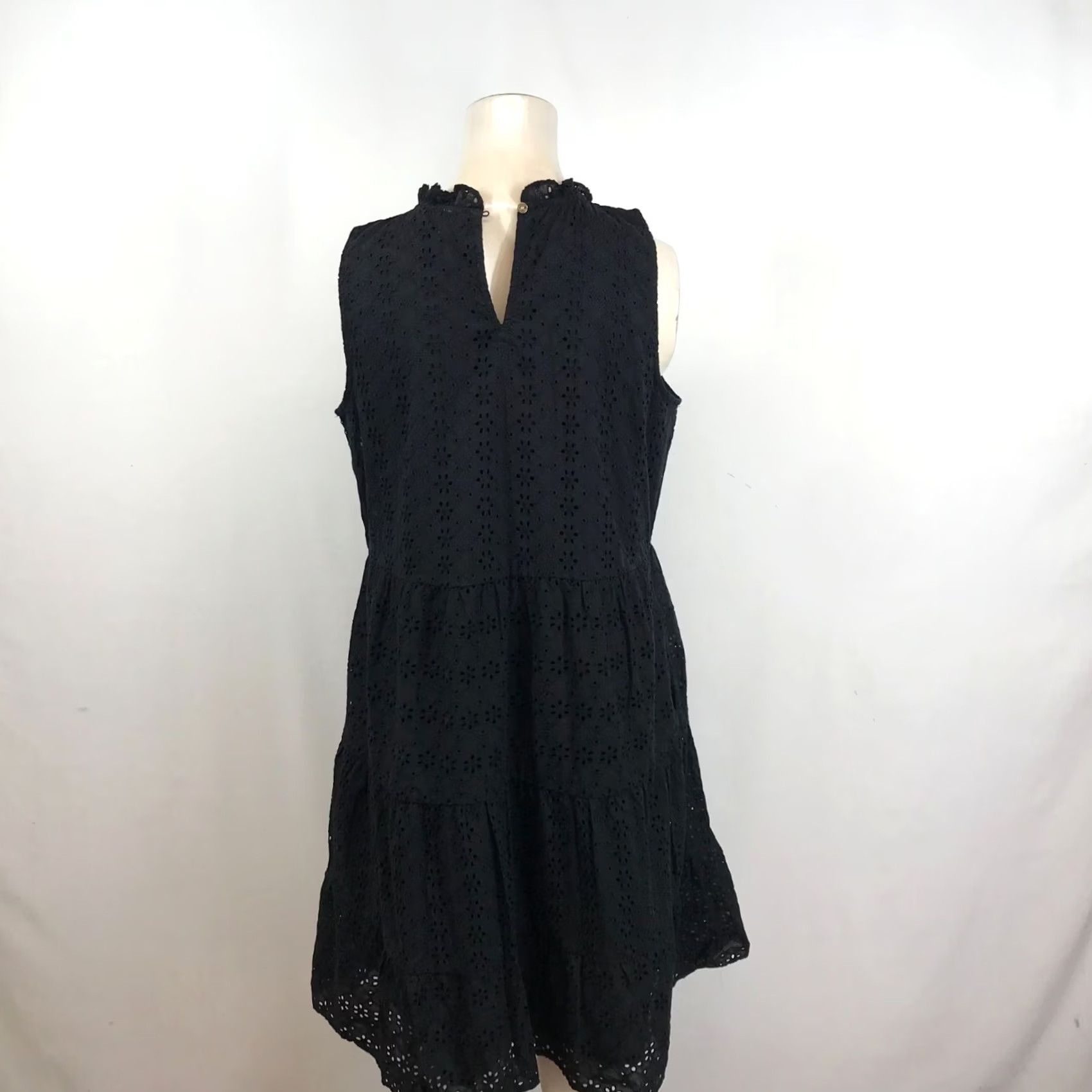 Loft VINTAGE LOFT WOMEN'S SMALL TALL BLACK EYELET SLEEVELESS RUFFLE DRESS ST DRESS Womens ST Size S / US 4 / IT 40 - 4 Thumbnail