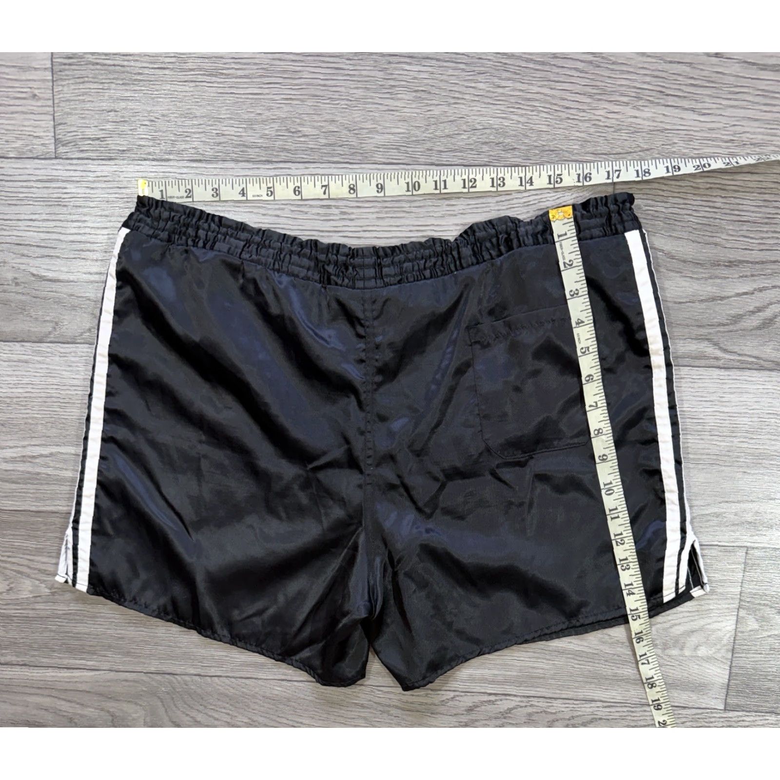 Adidas VINTAGE adidas SHORTS Black L 1980s Sprinter Running Football Soccer Mens Boys Size US 33 - 2 Thumbnail