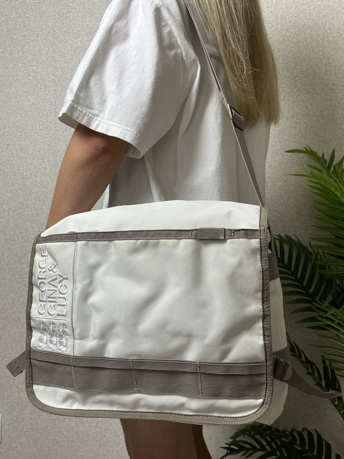 Vintage George Gina Lucy GGL 00s Laptop Avant Garde carbine Bag Size ONE SIZE - 1 Thumbnail
