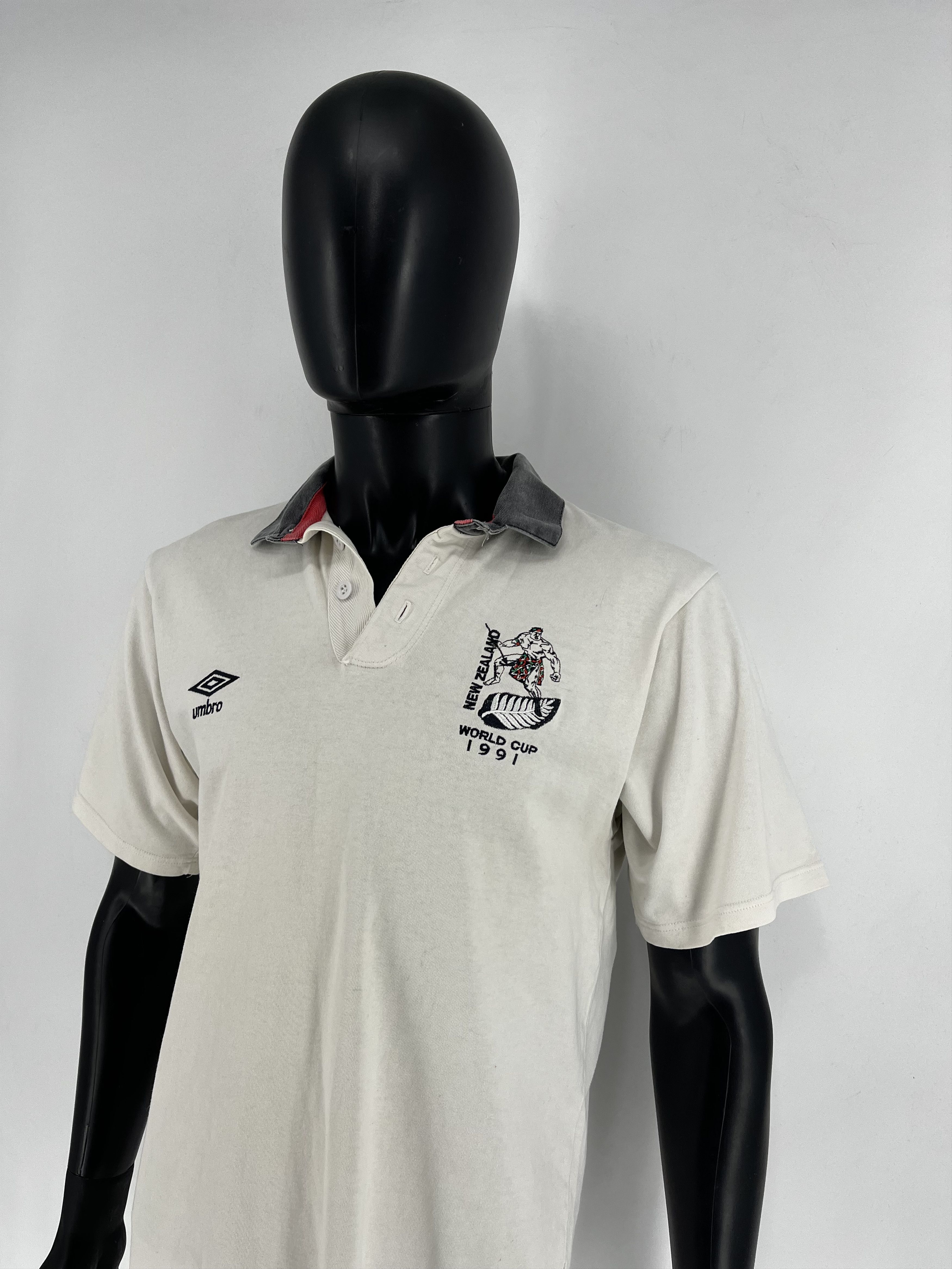Umbro Umbro New Zealand Rugby Union World Cup 1991 Supporters Size US L / EU 52-54 / 3 - 5 Thumbnail