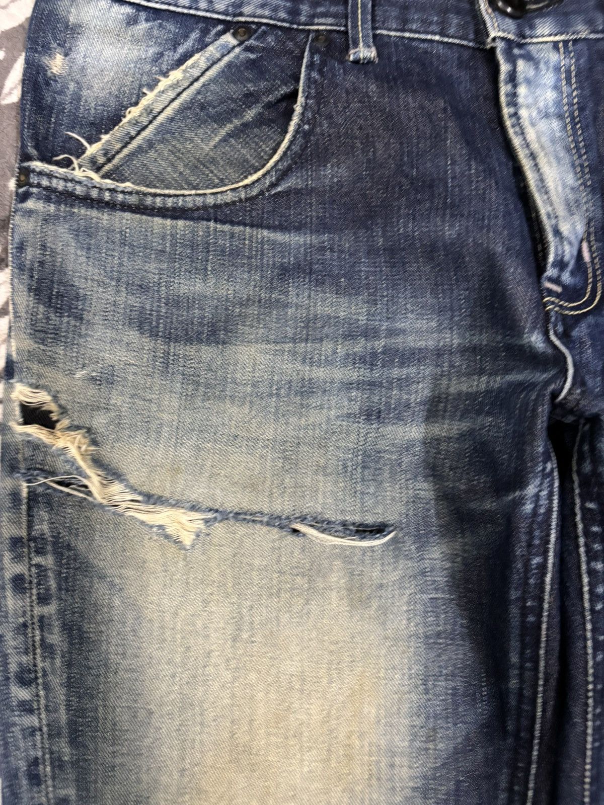 Lee × Number (N)ine Lee Black Riders Mud Wash Slim Straight Distressed Jeans Size US 34 / EU 50 - 5 Thumbnail