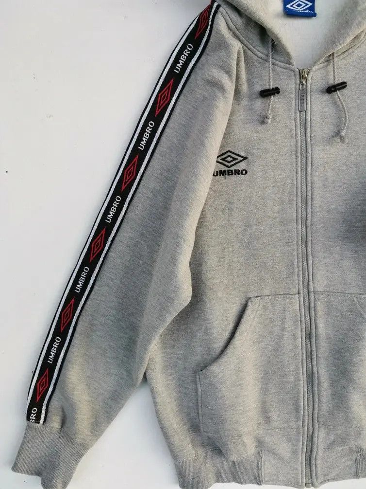 Umbro Rare!!! Umbro Big Logo Zipper Hoodie Sweaters Size US XL / EU 56 / 4 - 11 Thumbnail