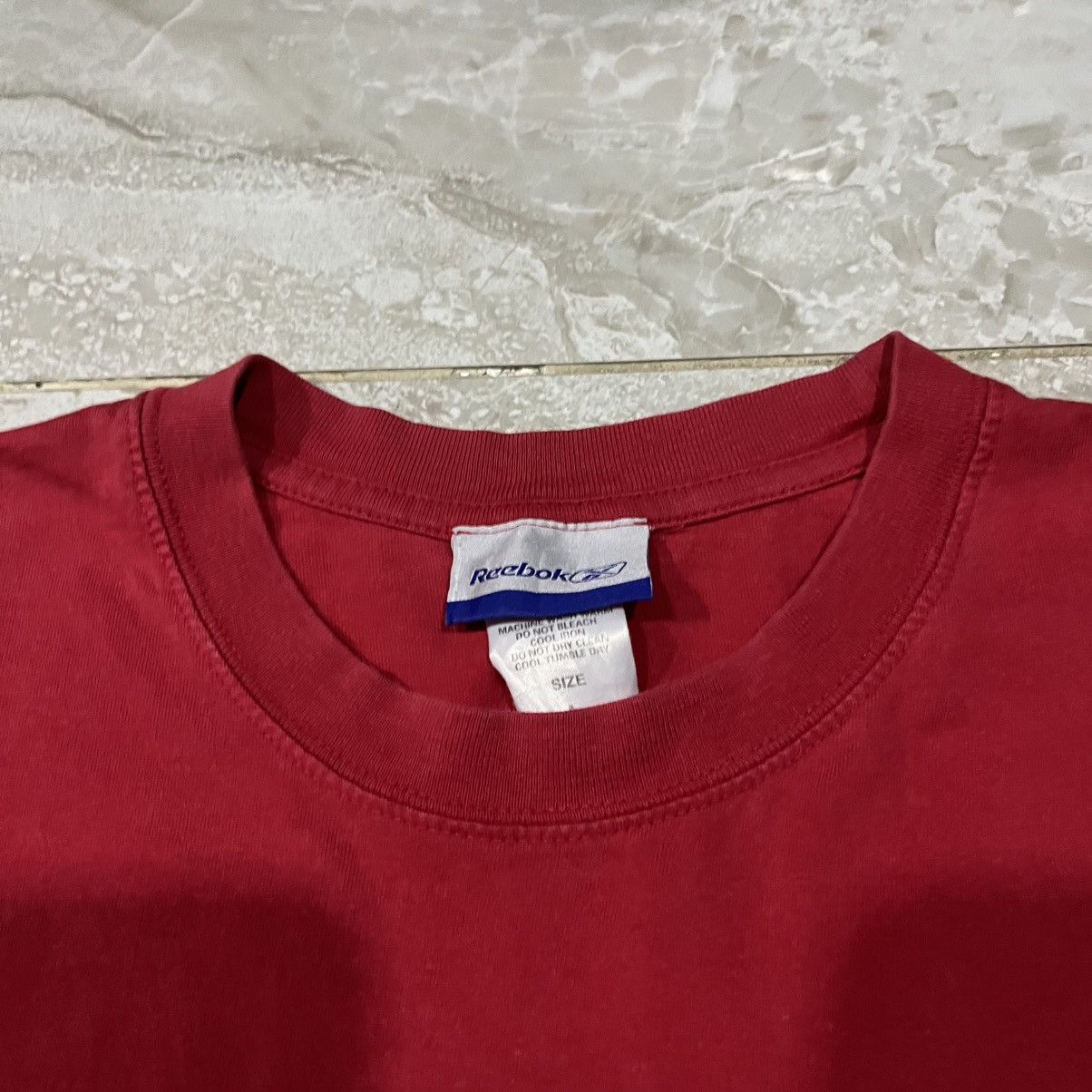 UEFA × Vintage Vintage Reebok Liverpool UEFA 2006 Final Winner Red T-shirt Size US L / EU 52-54 / 3 - 3 Thumbnail