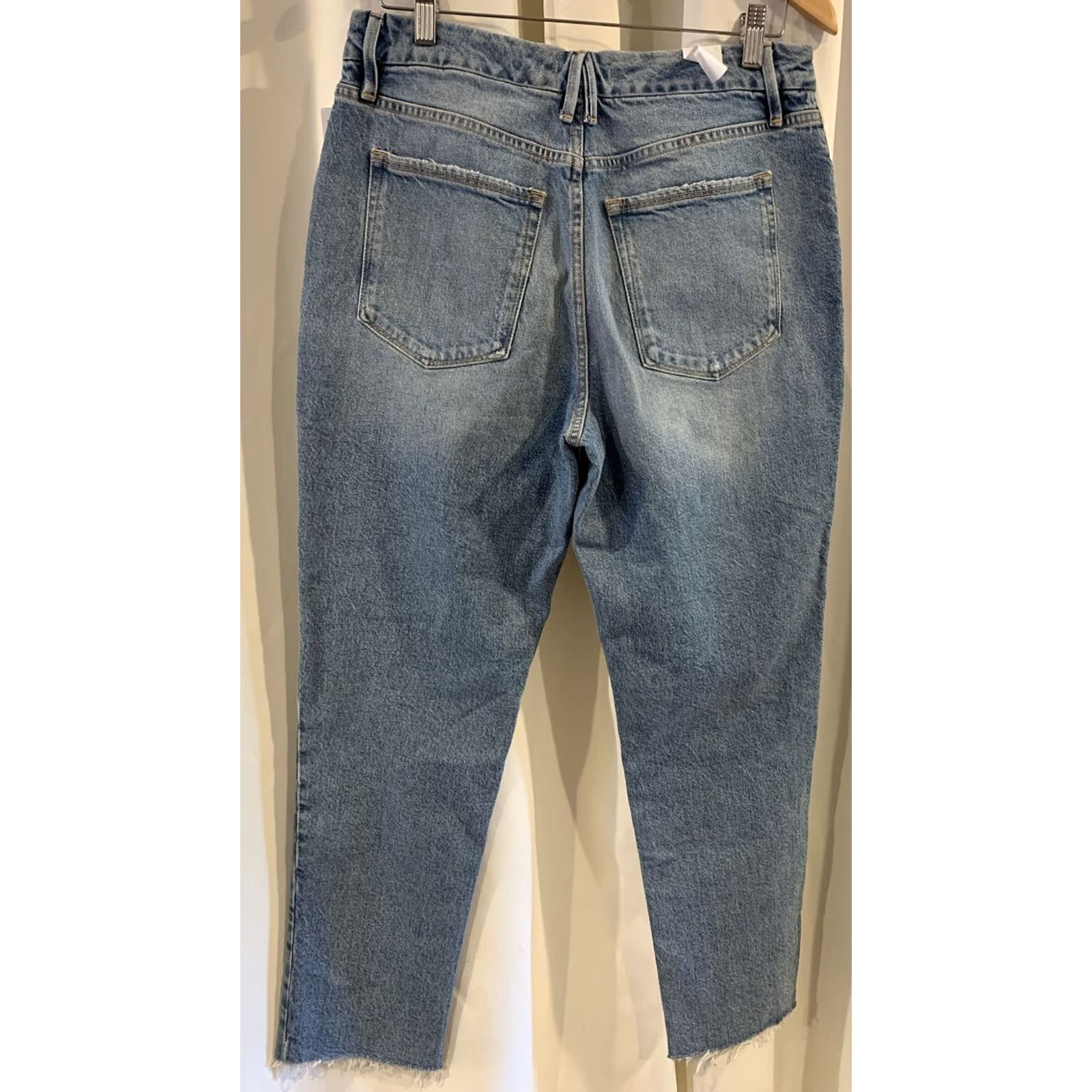 Good American Good American Good Classic Weekender Cropped Jeans 6/28 Blue High Rise 30" Waist 28" Inseam Distressed Stretch 5-Pocket Womens Size ONE SIZE - 4 Thumbnail