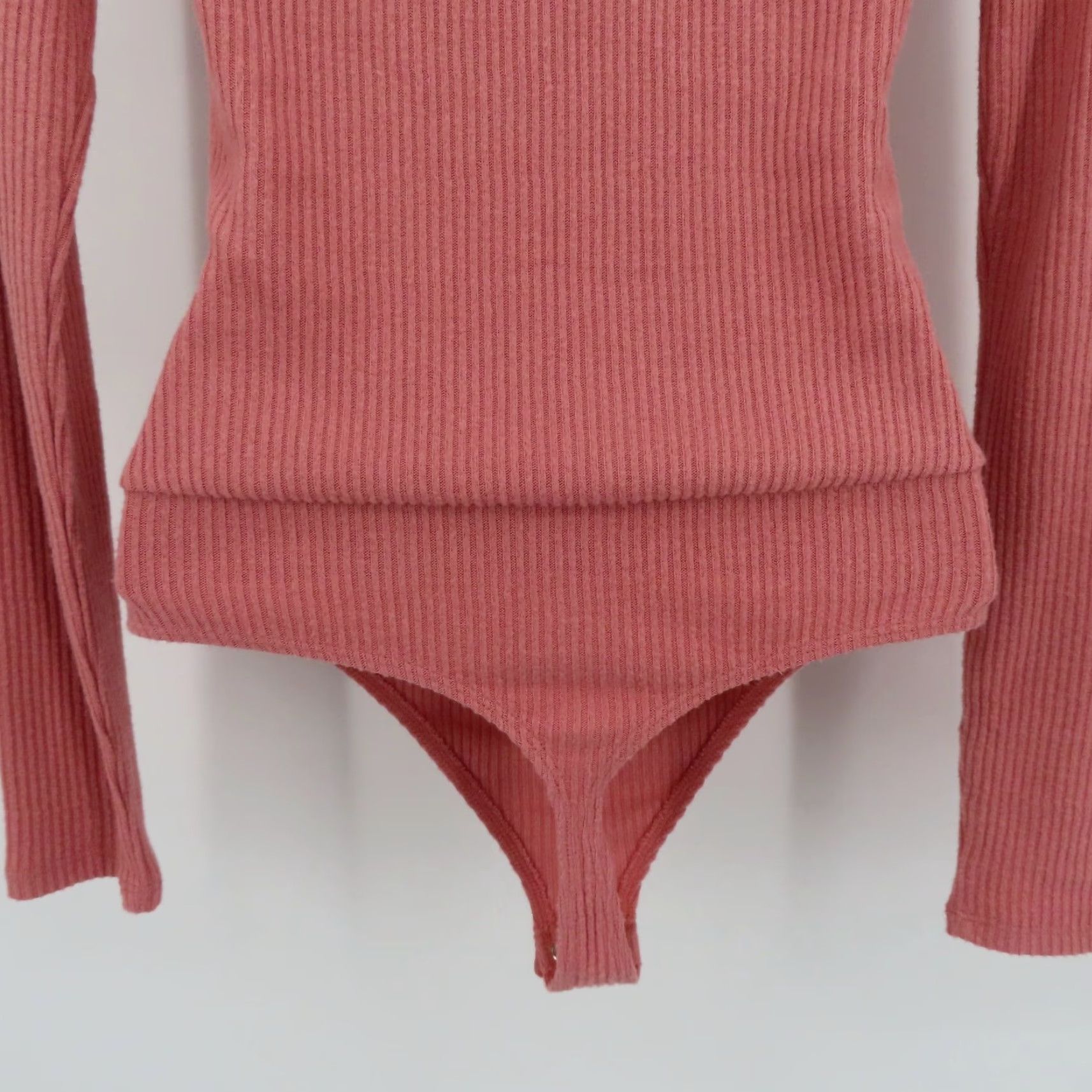 Express Express Women Small Pink Ribbed V Neck Wrap Long Sleeve Bodysuit One Piece NEW Size S / US 4 / IT 40 - 6 Thumbnail