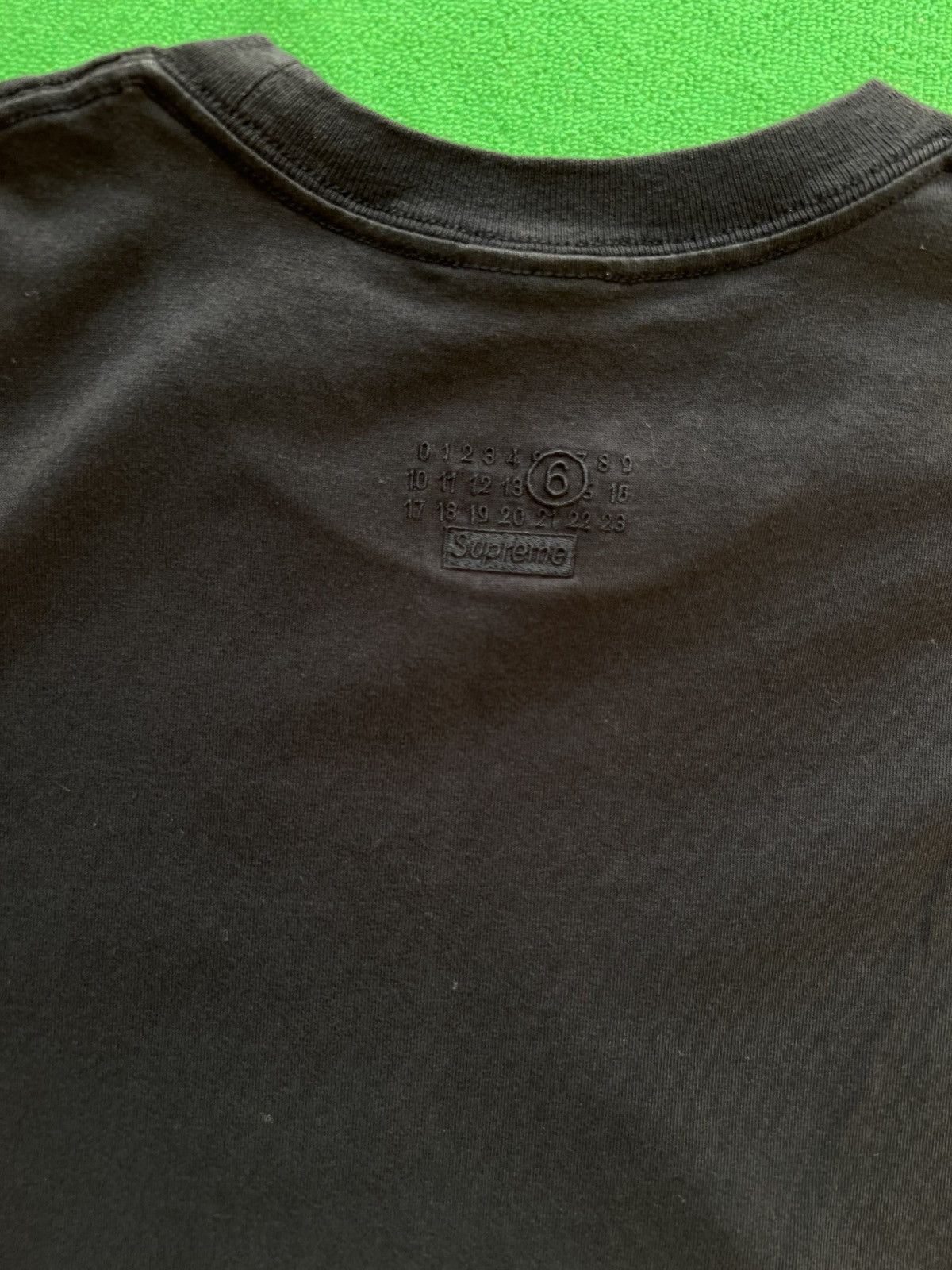Maison Margiela × Supreme L - Supreme x MM6 Maison Margiela Money S/S Top Black dollar Size US L / EU 52-54 / 3 - 6 Thumbnail