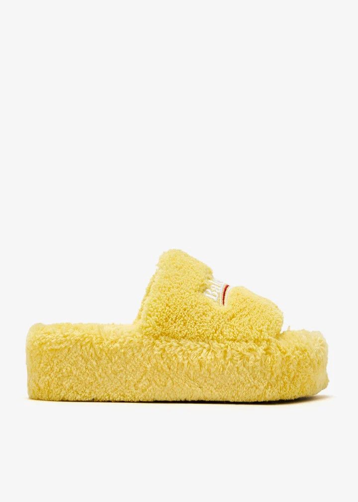 Balenciaga o1s1wg110226 Furry platform slide sandals In Yellow Size US 11 / IT 41 - 1 Thumbnail
