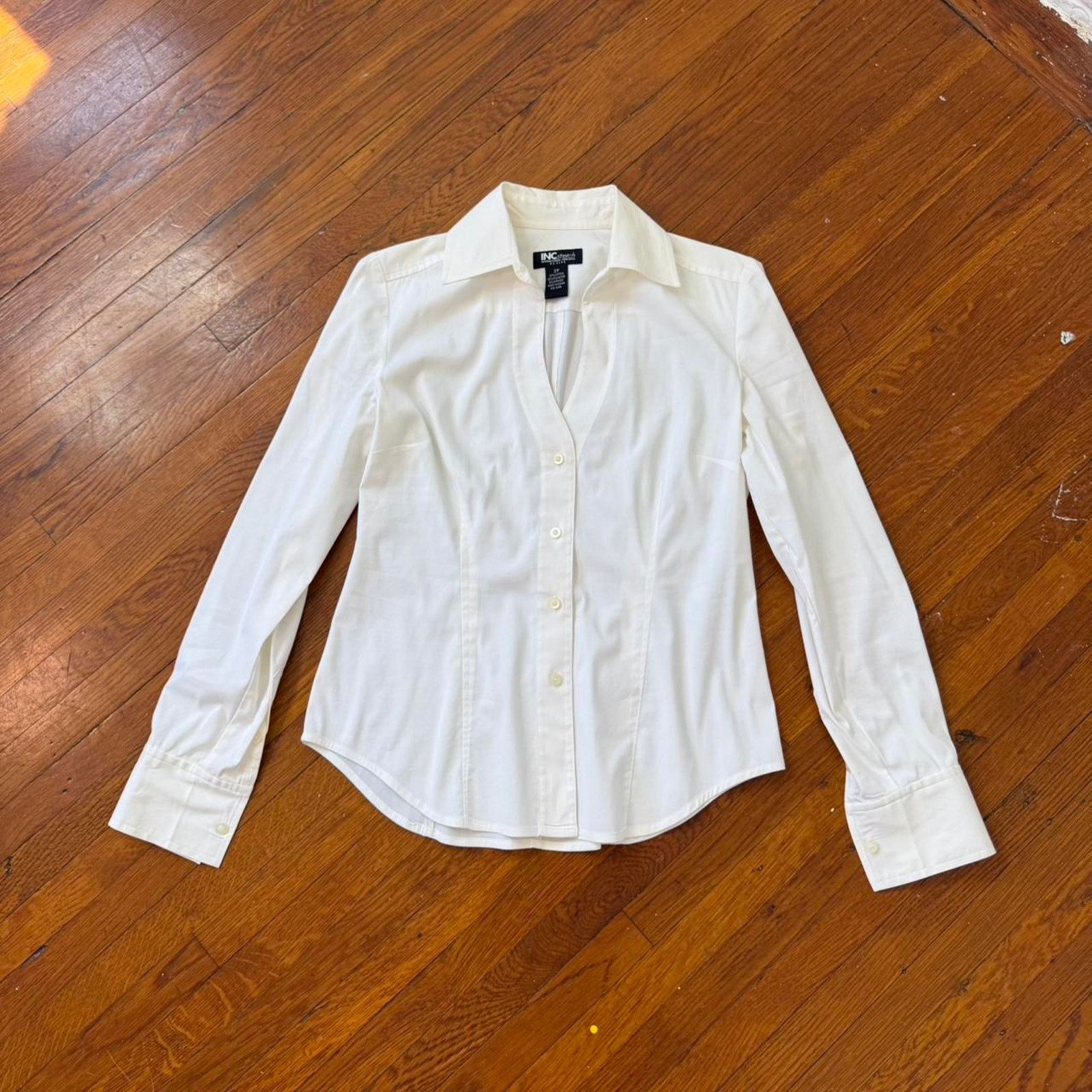 I.N.C ⋆｡˚ 🤍 y2k office siren fitted blouse 🤍 Size S / US 4 / IT 40 - 1 Thumbnail