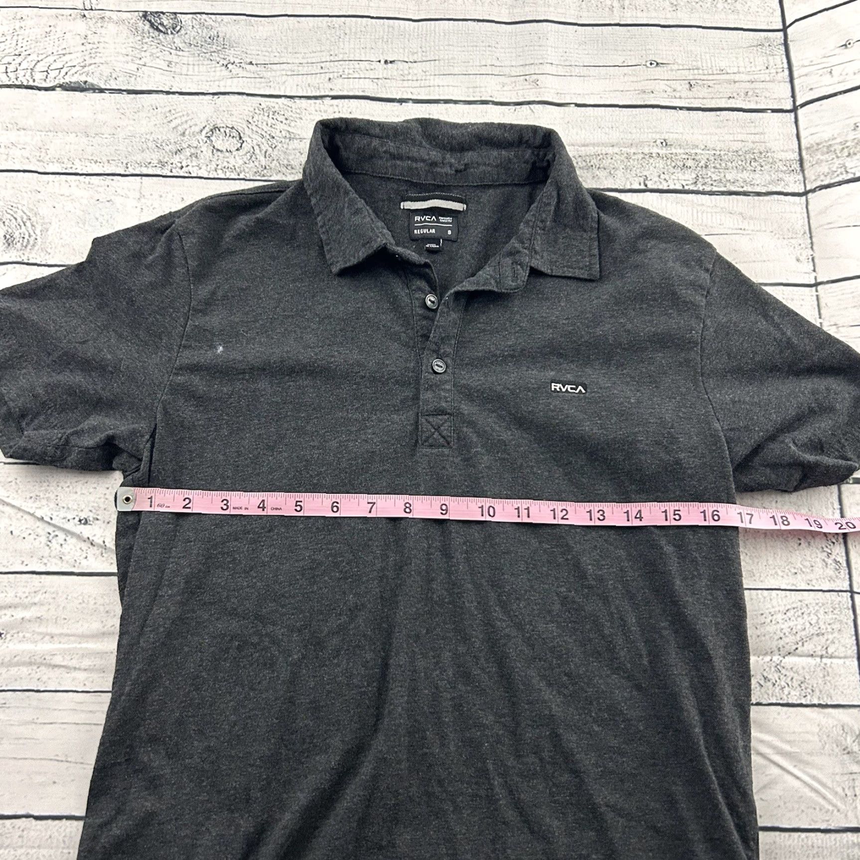 RVCA RVCA Short Sleeve Polo Shirt Mens Small Dark Gray Regular Fit Button-Up Shirt Men XS S Color Gray Size US S / EU 44-46 / 1 - 4 Thumbnail
