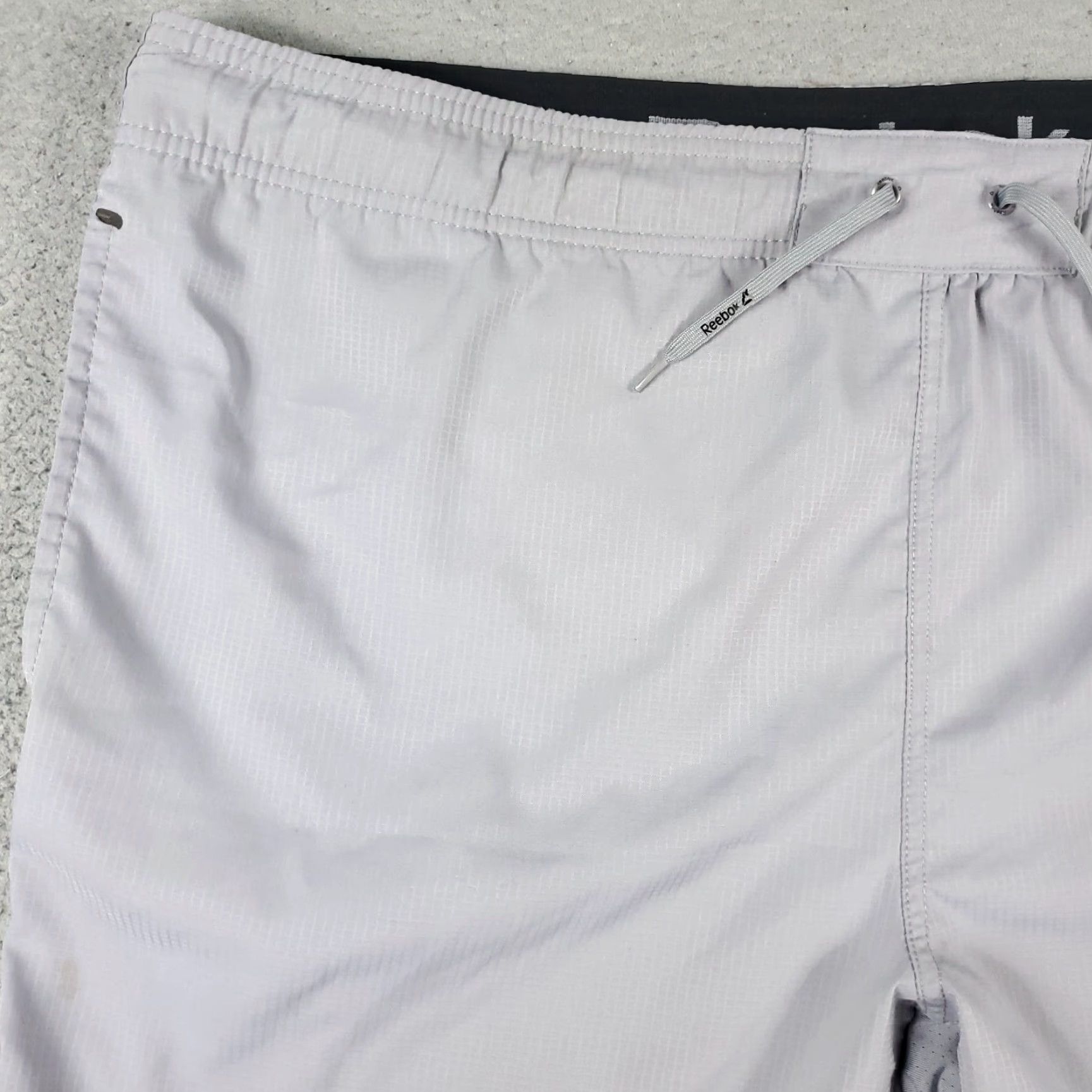 Reebok Reebok Shorts Mens Large Gray Beach Swim Trunks Board Shorts Camouflage Polyester Blend Pockets Drawstring L Mens Size US 33 - 2 Thumbnail