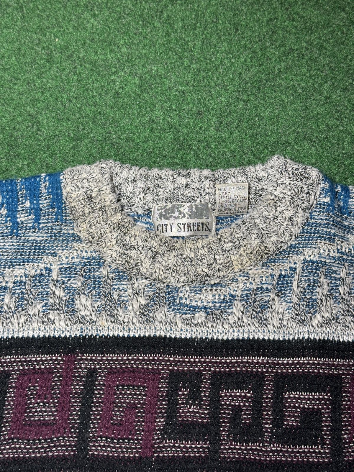 City Streets Vintage City Streets Retro 90s Geometric Lrg Knit Sweater Size US L / EU 52-54 / 3 - 3 Thumbnail