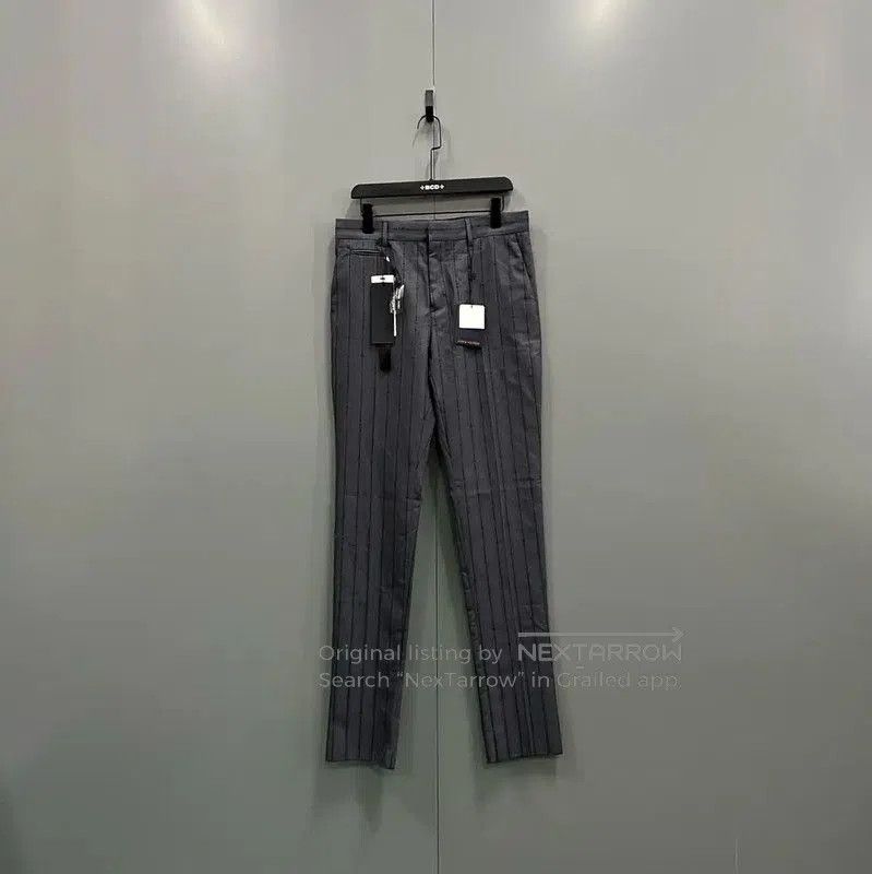 Louis Vuitton Louis Vuitton Summer Gray Striped Casual Pants . Size US 32 / EU 48 - 1 Thumbnail