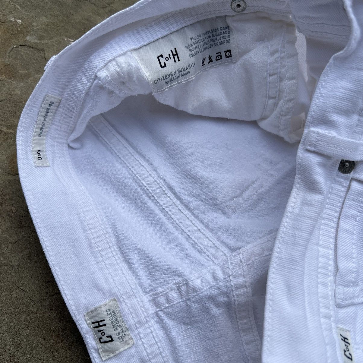 Citizens Of Humanity Citizens of Humanity White Cuffed Jeans Size 27" / US 4 / IT 40 - 3 Thumbnail