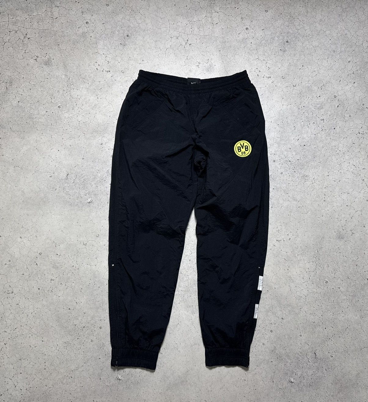 Nike Nike FC BVB Borussia Dortmund Vintage 90’s Nylon Track Pants Size US 32 / EU 48 - 1 Thumbnail