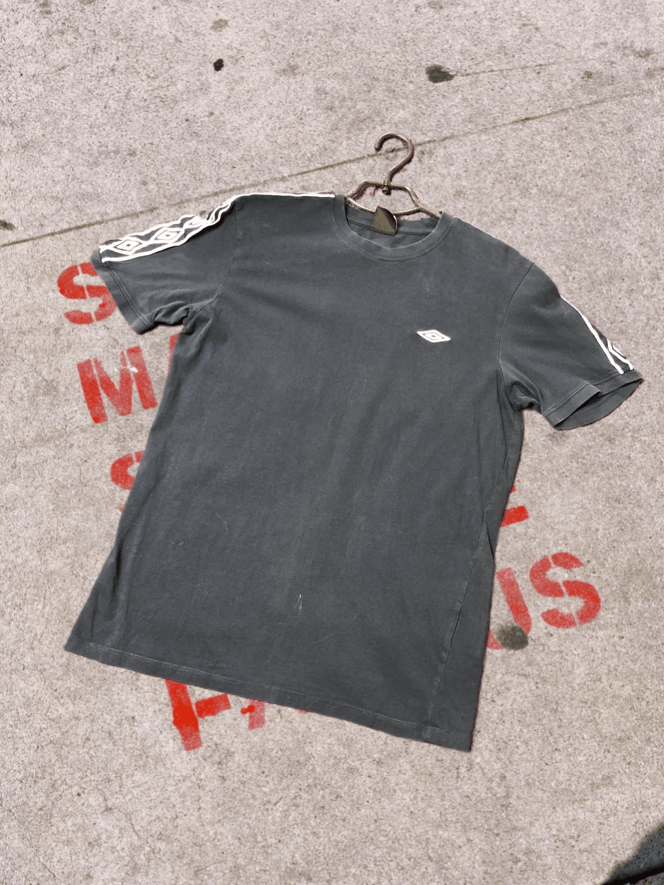 Umbro Vintage Y2k Umbro WASHED tee streetwear size L Size US L / EU 52-54 / 3 - 1 Thumbnail