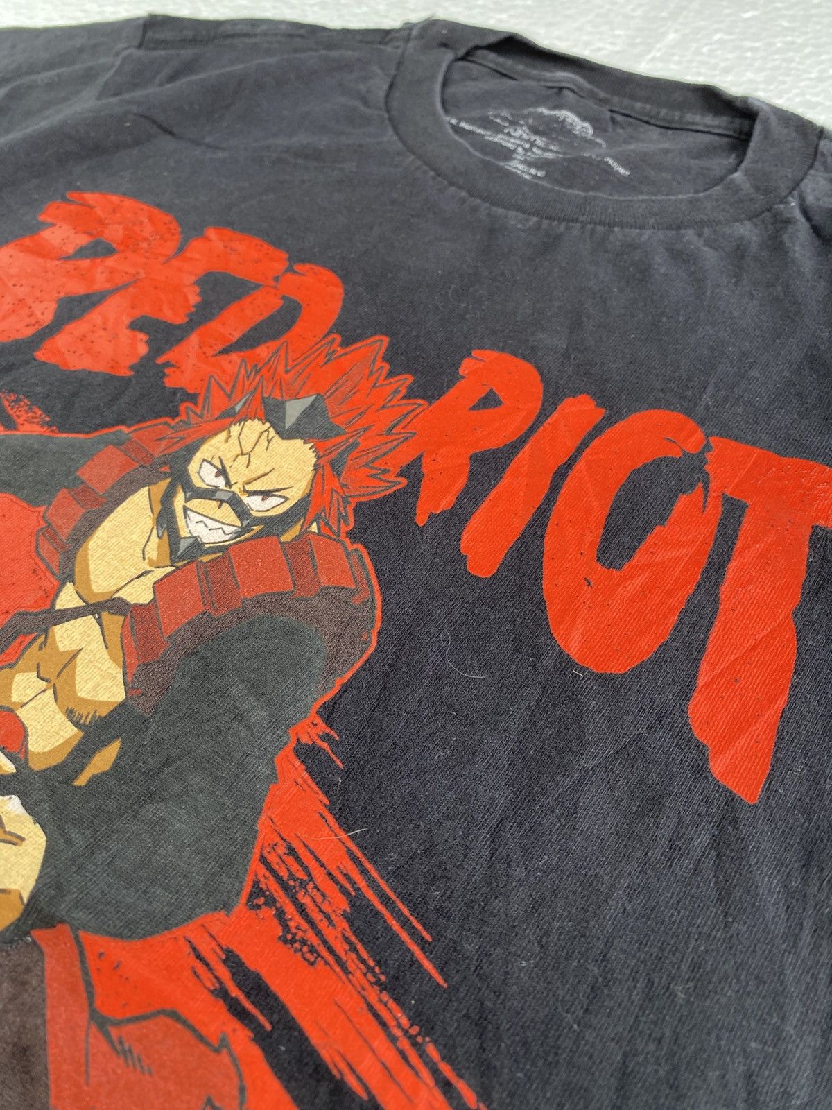 Anime × Vintage MY HERO ACADEMIA RED RIOT Tshirt (B13) Size US S / EU 44-46 / 1 - 2 Thumbnail