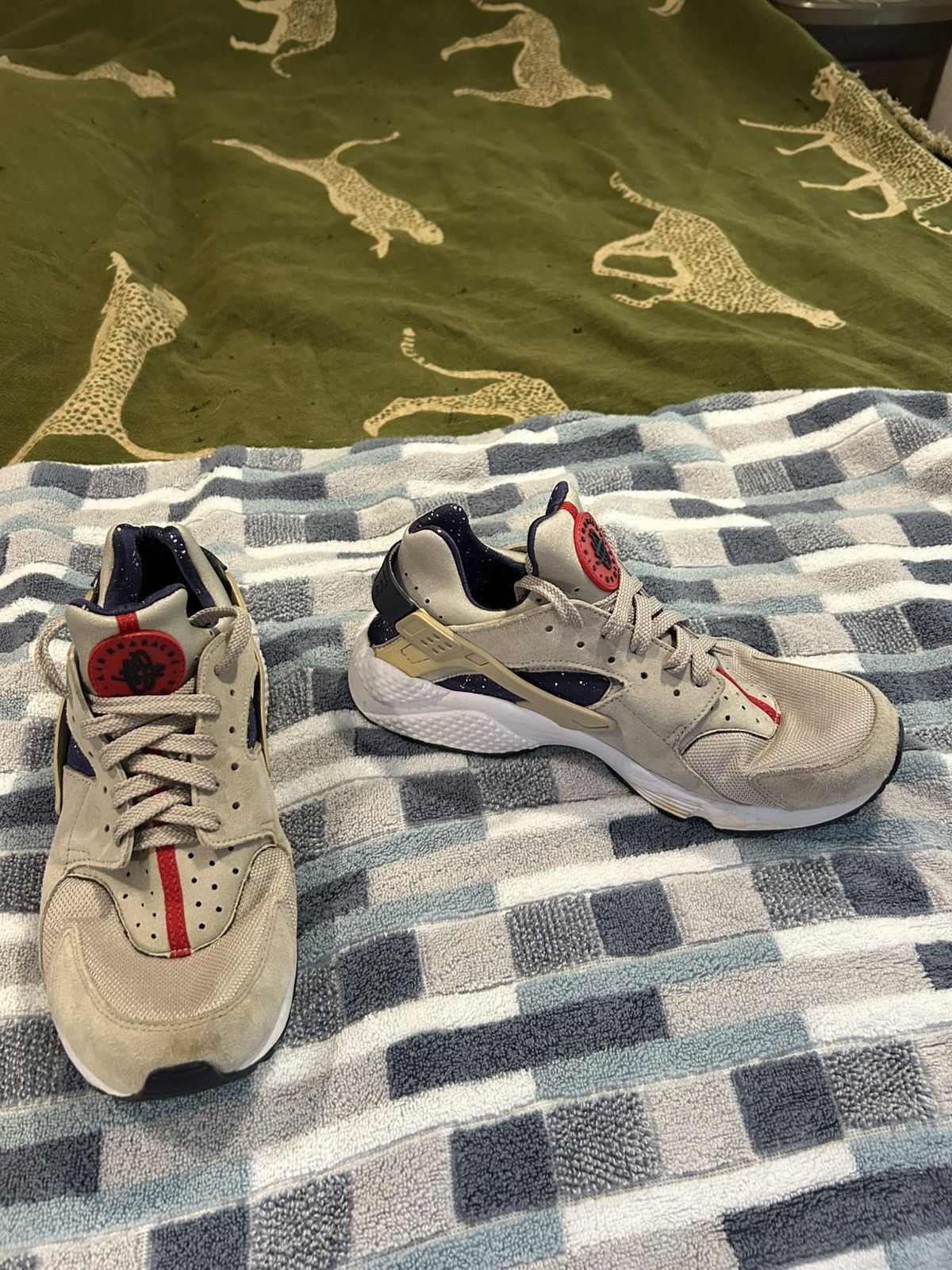 Nike 2018 Nike Air Huarache ‘moon landing’ Size US 11.5 / EU 44-45 - 5 Thumbnail