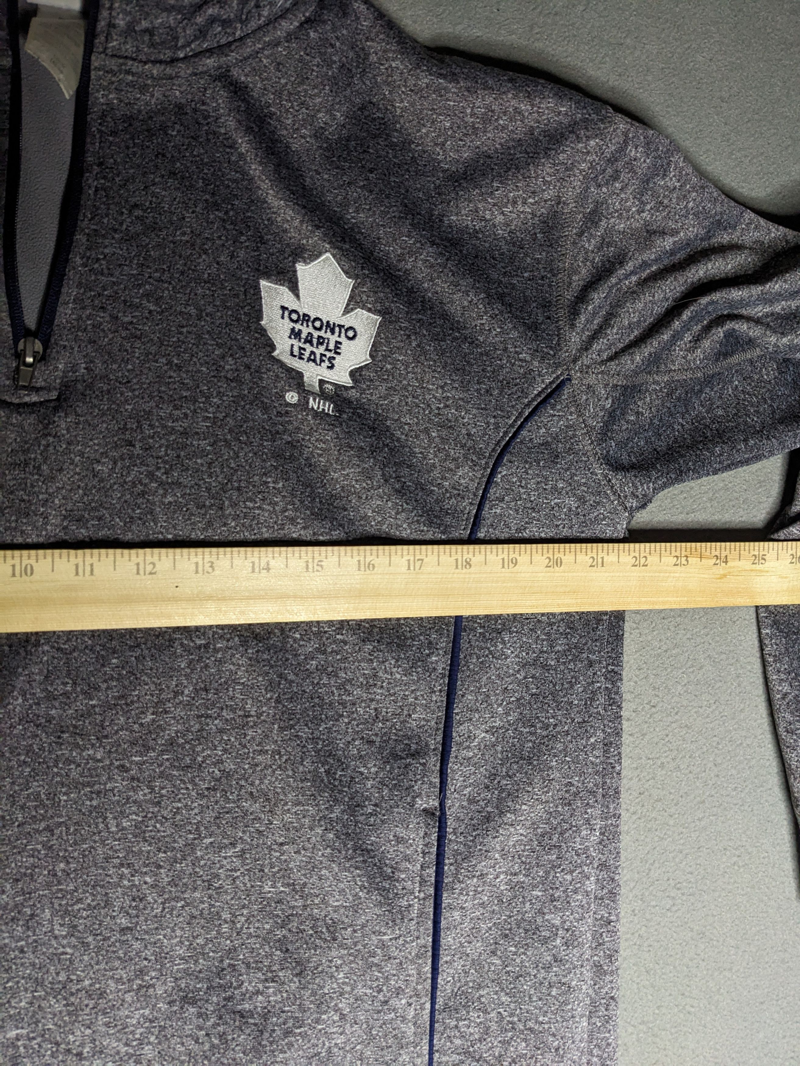NHL VINTAGE Toronto Maple Leafs 1/4 Zip Sweatshirt Large Y2K NHL Size US L / EU 52-54 / 3 - 9 Thumbnail