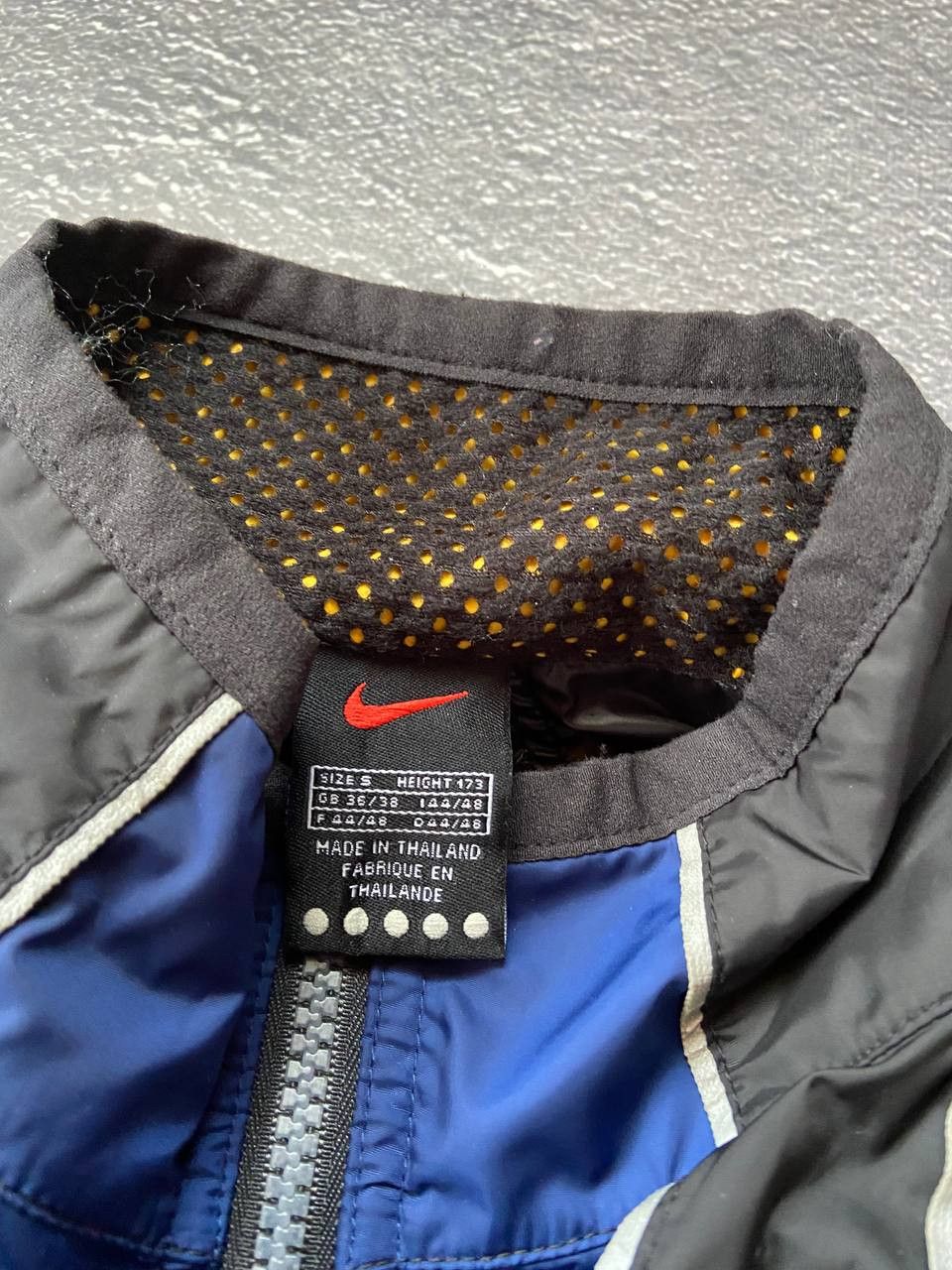 Nike Vintage Nike nylon light jacket Size US S / EU 44-46 / 1 - 6 Thumbnail