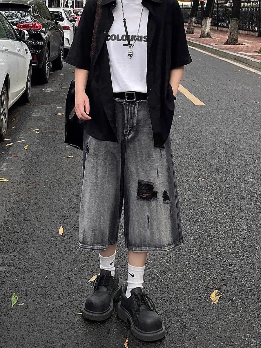 Japanese Brand Loose straight leg distressed gradient denim shorts Size US 32 / EU 48 - 1 Thumbnail