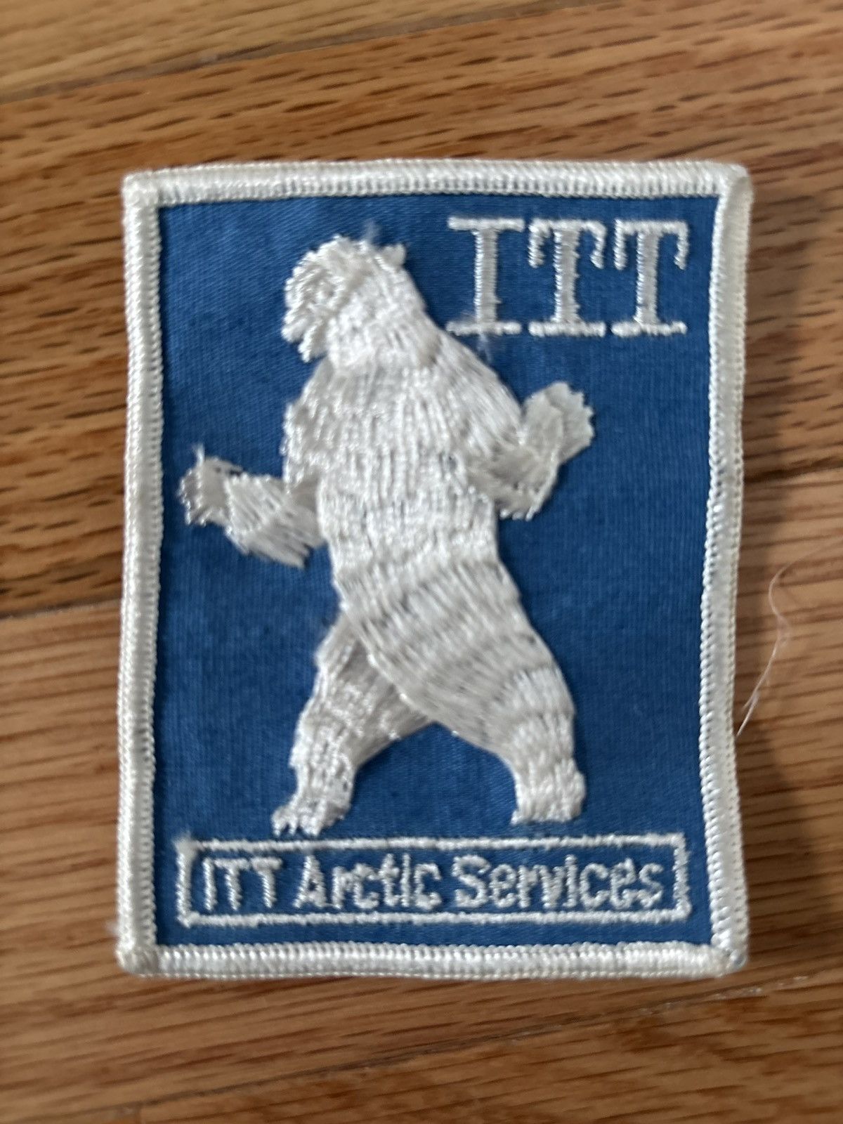 Vintage 80s ITT ARCTIC SERVICES Polar Bear Vintage Sew On Patch USA Size ONE SIZE - 1 Preview