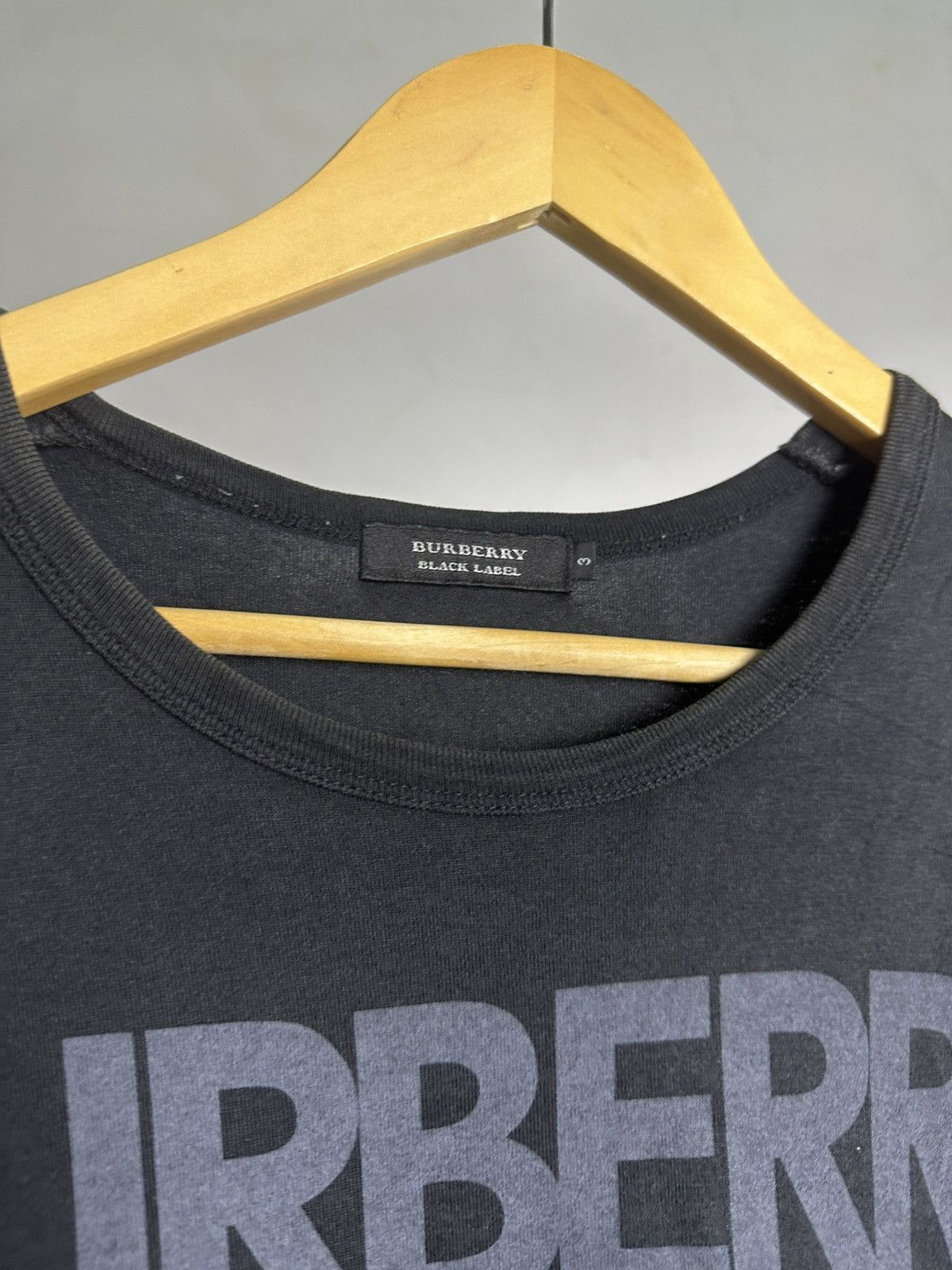 Burberry Burberry Black Label Spellout Tshirt Size US M / EU 48-50 / 2 - 3 Thumbnail