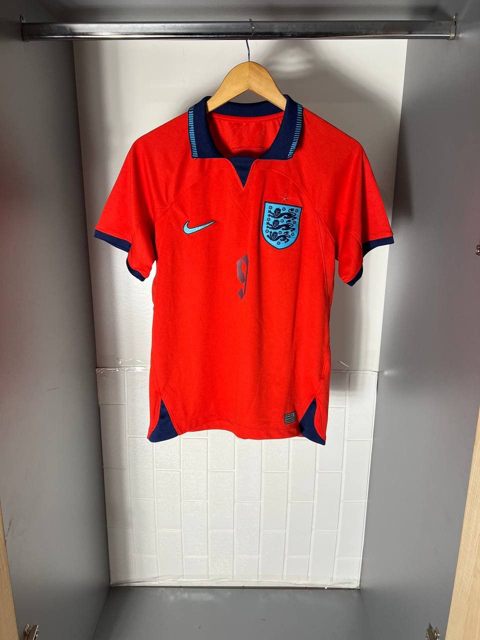 Vintage VERY RARE NIKE ENGLAND KANE 9 BAYERN SOCCER JERSEY Y2K Size US S / EU 44-46 / 1 - 1 Thumbnail