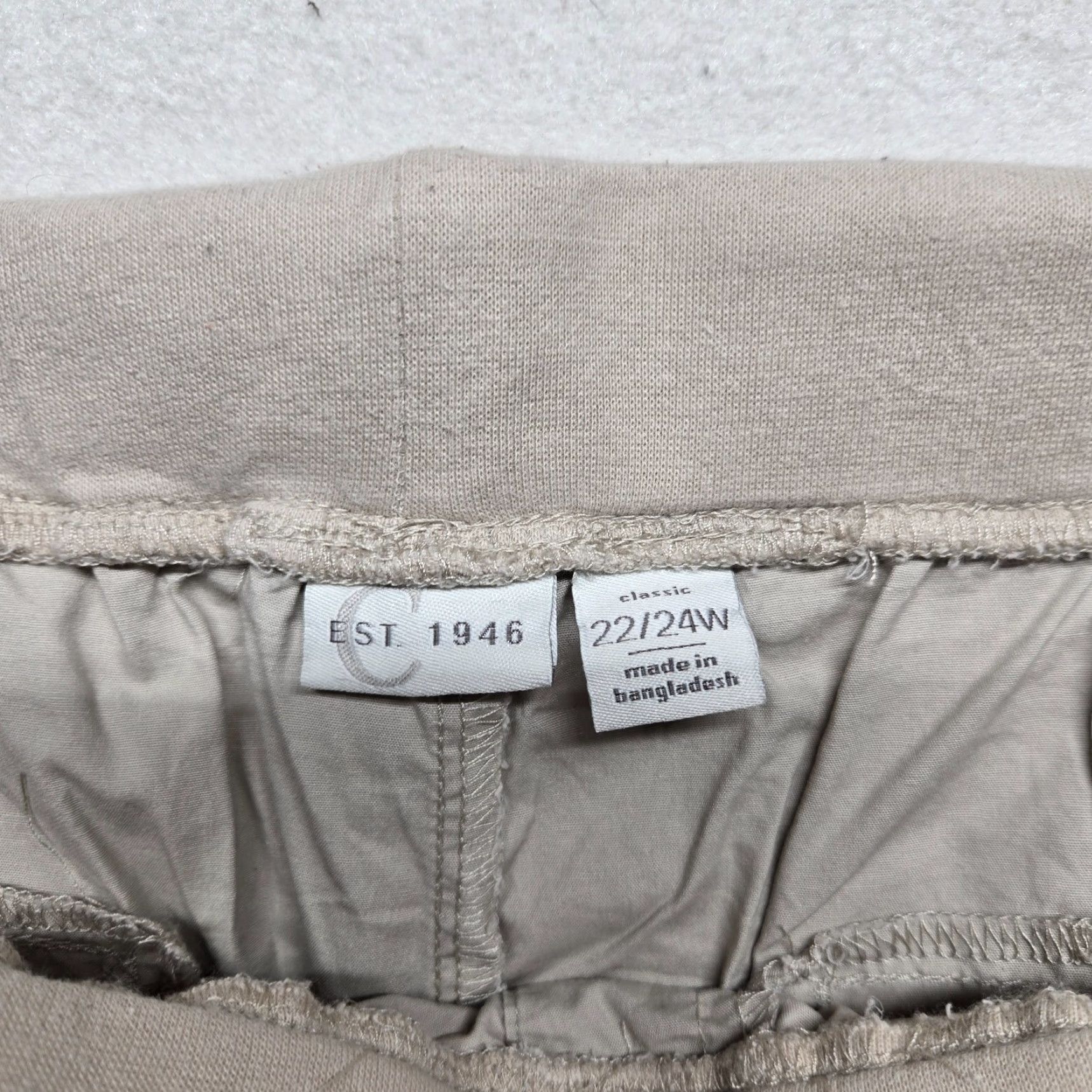 Vintage Vintage Est 1946 Denim Tan Bermuda Shorts Women's 22W High-Rise Casual Travel Activewear Pockets Stretch Size 40" / US 18 - 2 Thumbnail