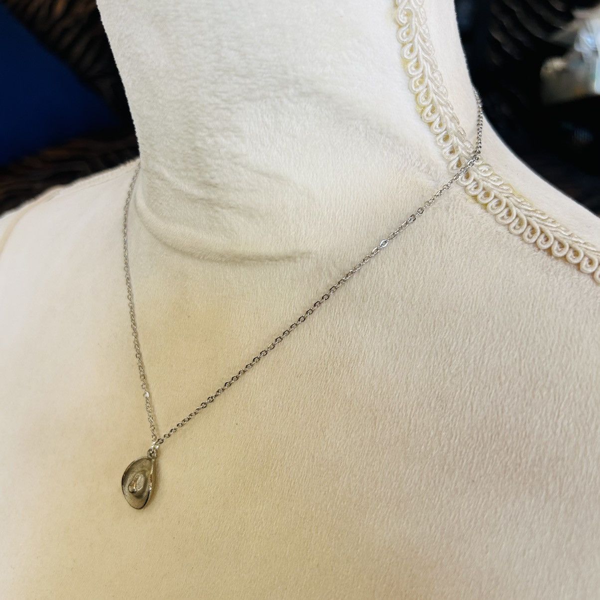 Handmade Handcrafted die-cut silver cowgirl hat pendant necklace Size ONE SIZE - 4 Thumbnail