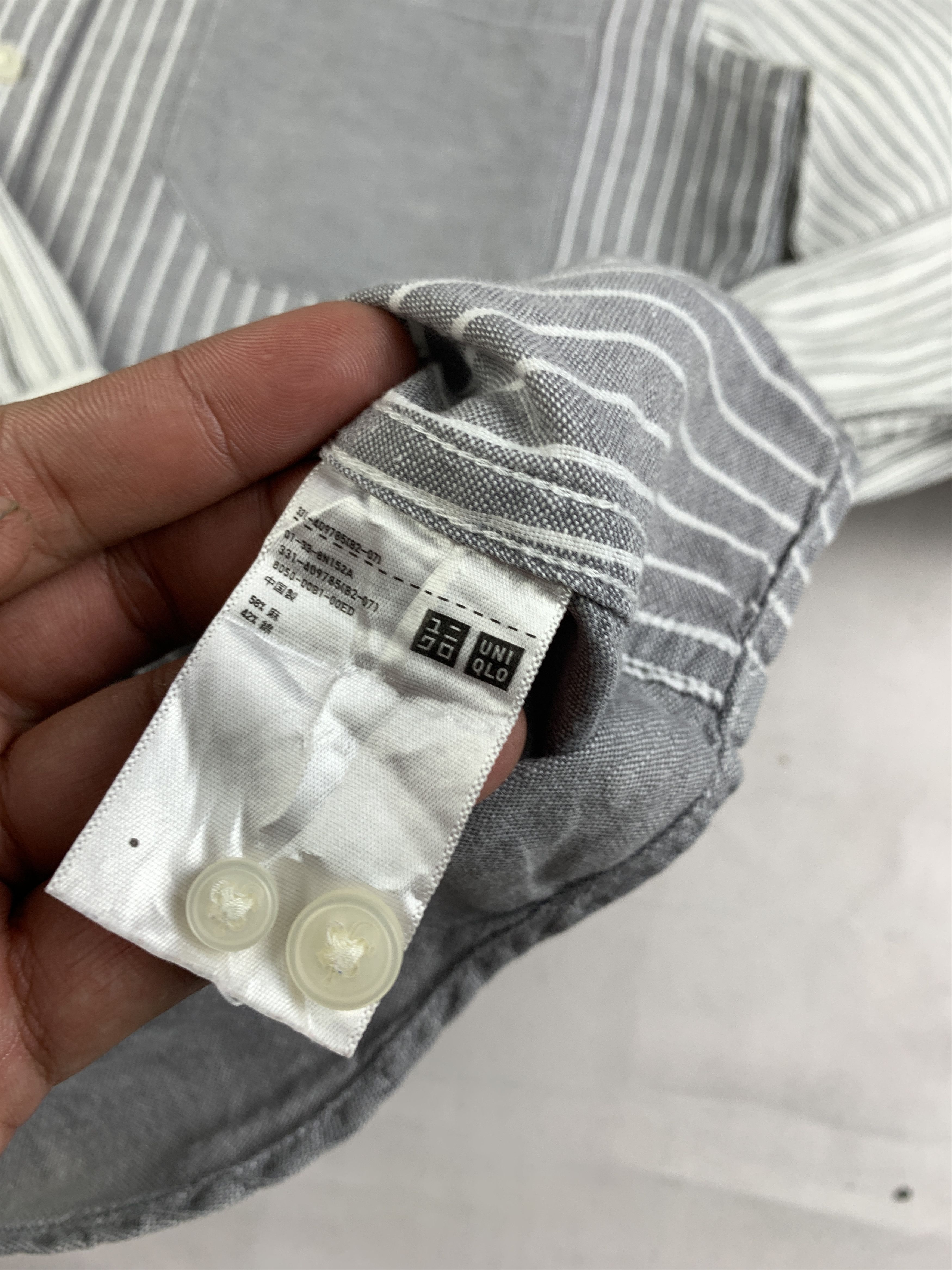 JW Anderson × Uniqlo Uniqlo x JWAnderson Gray Multi-Pinstripes Shirt (L) Size L / US 10 / IT 46 - 6 Thumbnail