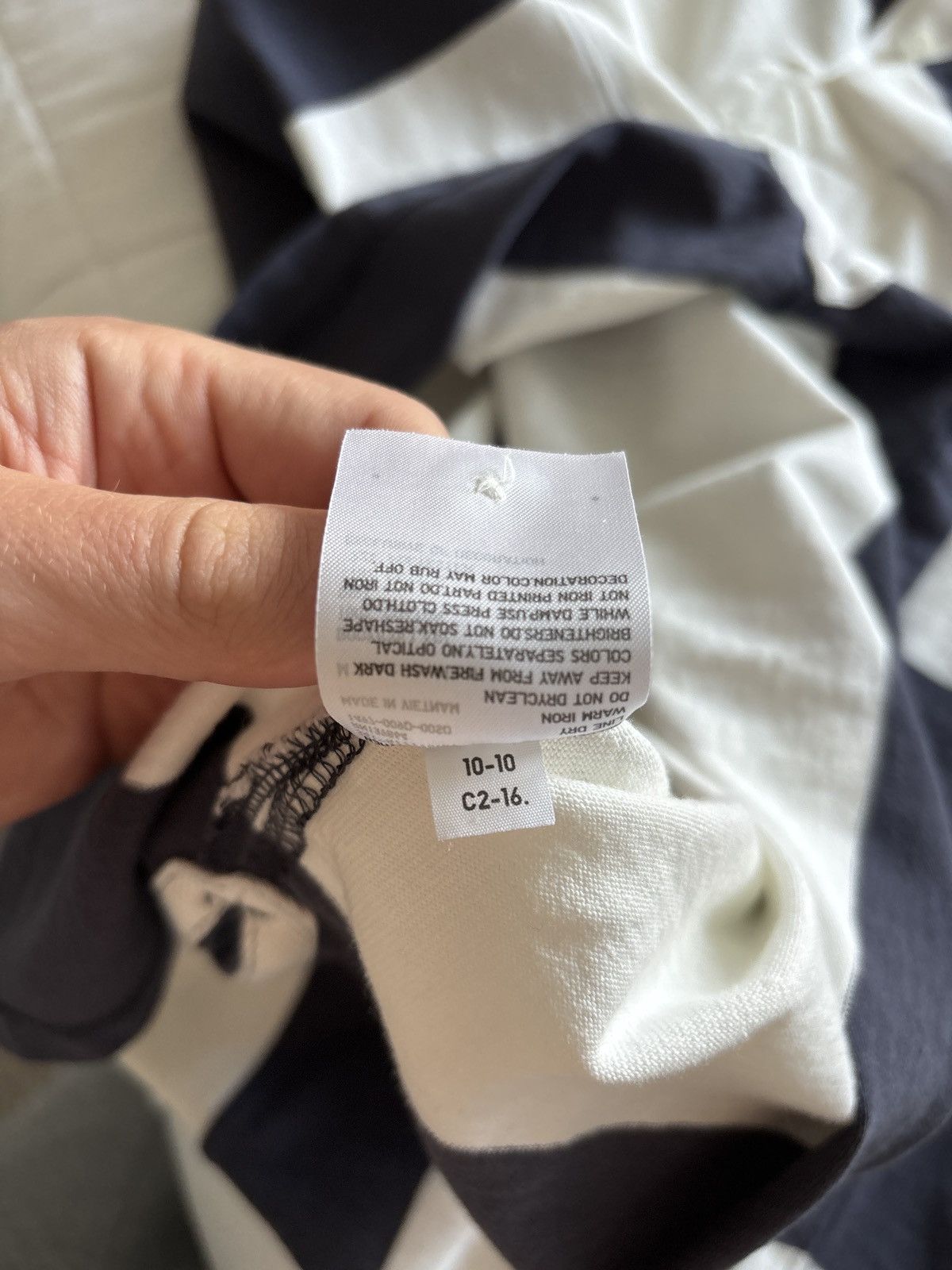 JW Anderson × Uniqlo JW Anderson x Uniqlo Striped Rugby Shirt – Navy/White (M) Size US M / EU 48-50 / 2 - 7 Thumbnail