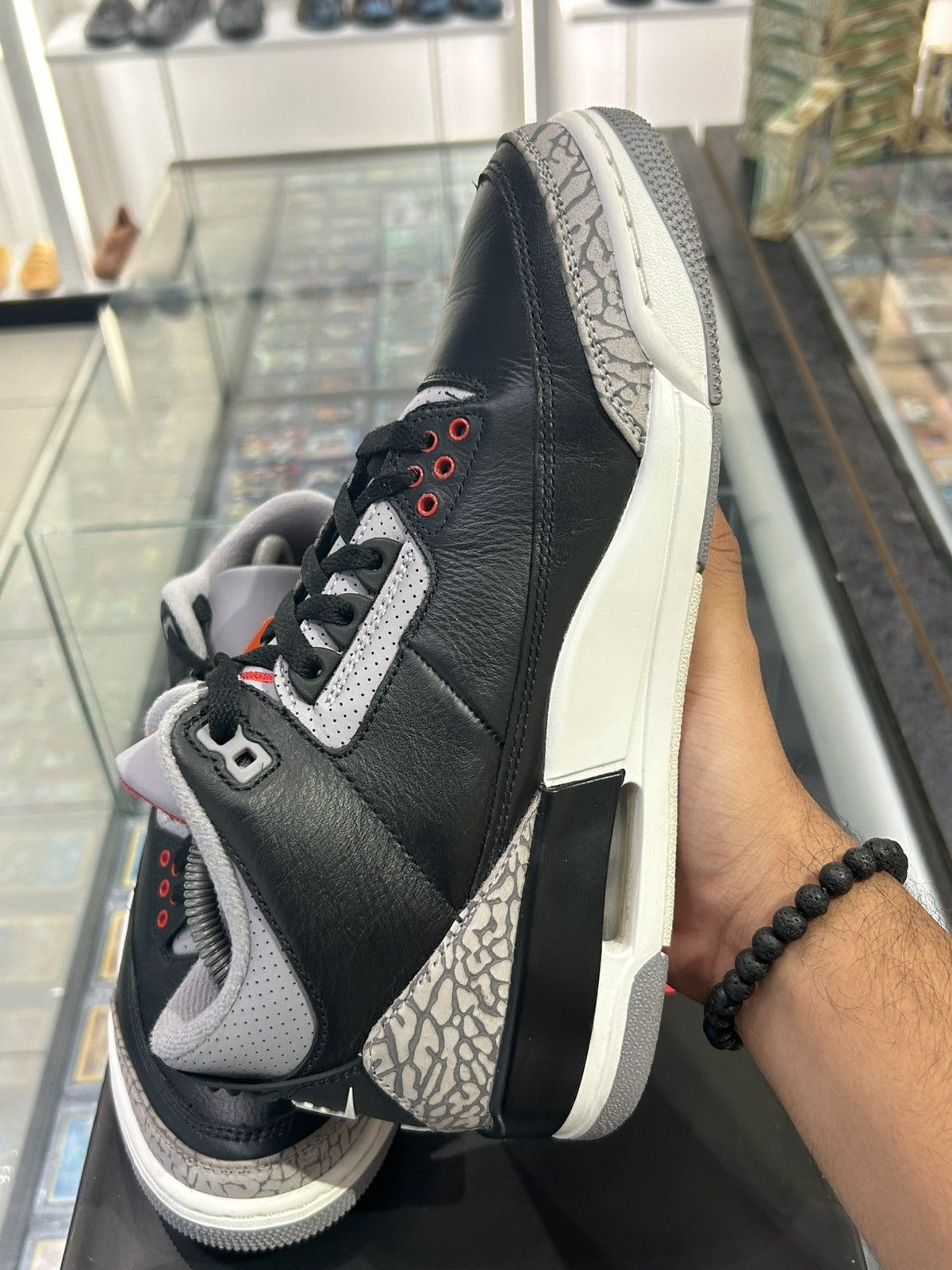 Jordan Brand Jordan 3 Black cement 2024 Size US 8 / EU 41 - 4 Thumbnail