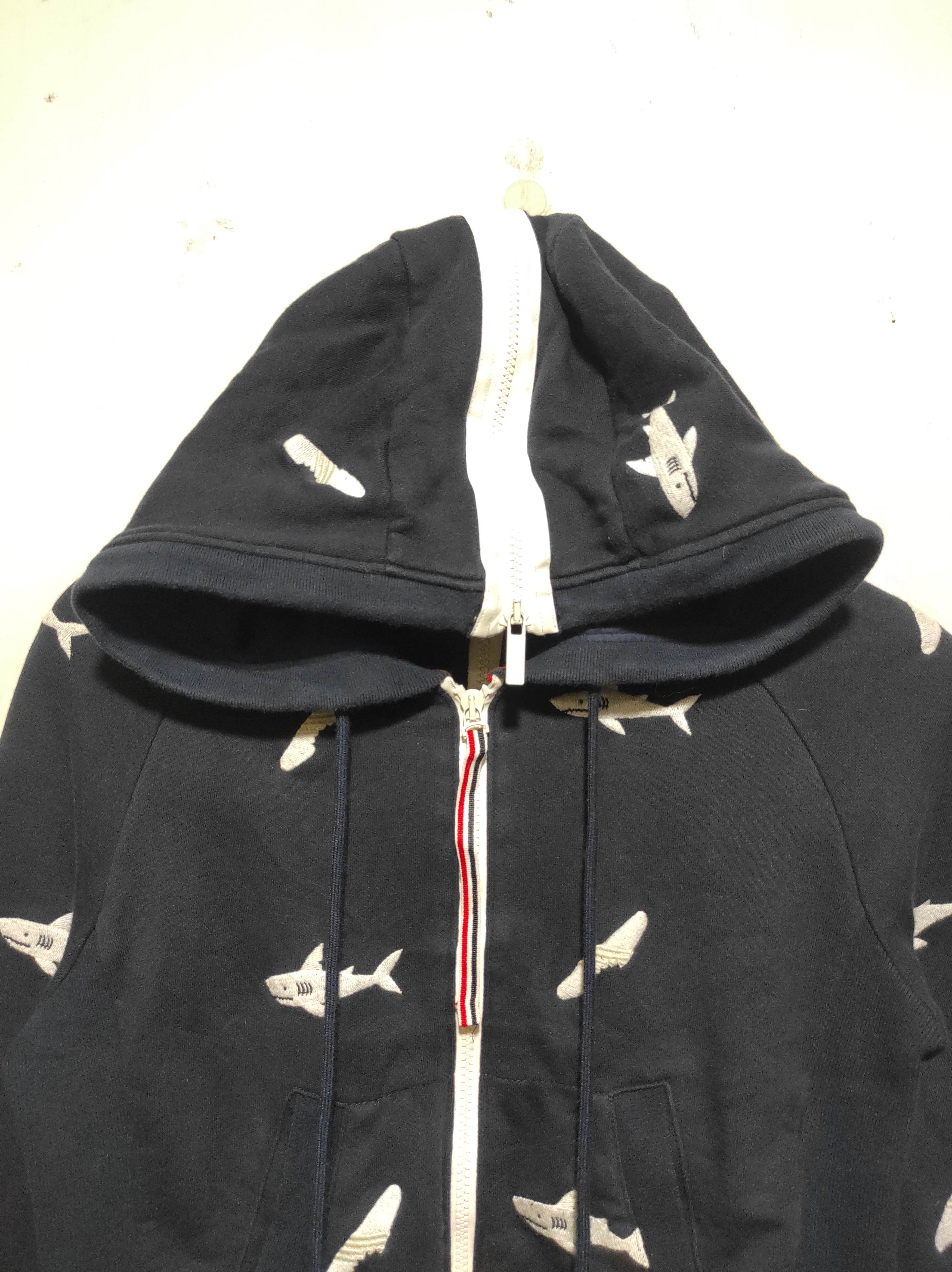 Thom Browne Thom Browne Shark and Surfboard Embroidered Navy Hoodie Size US XS / EU 42 / 0 - 4 Thumbnail