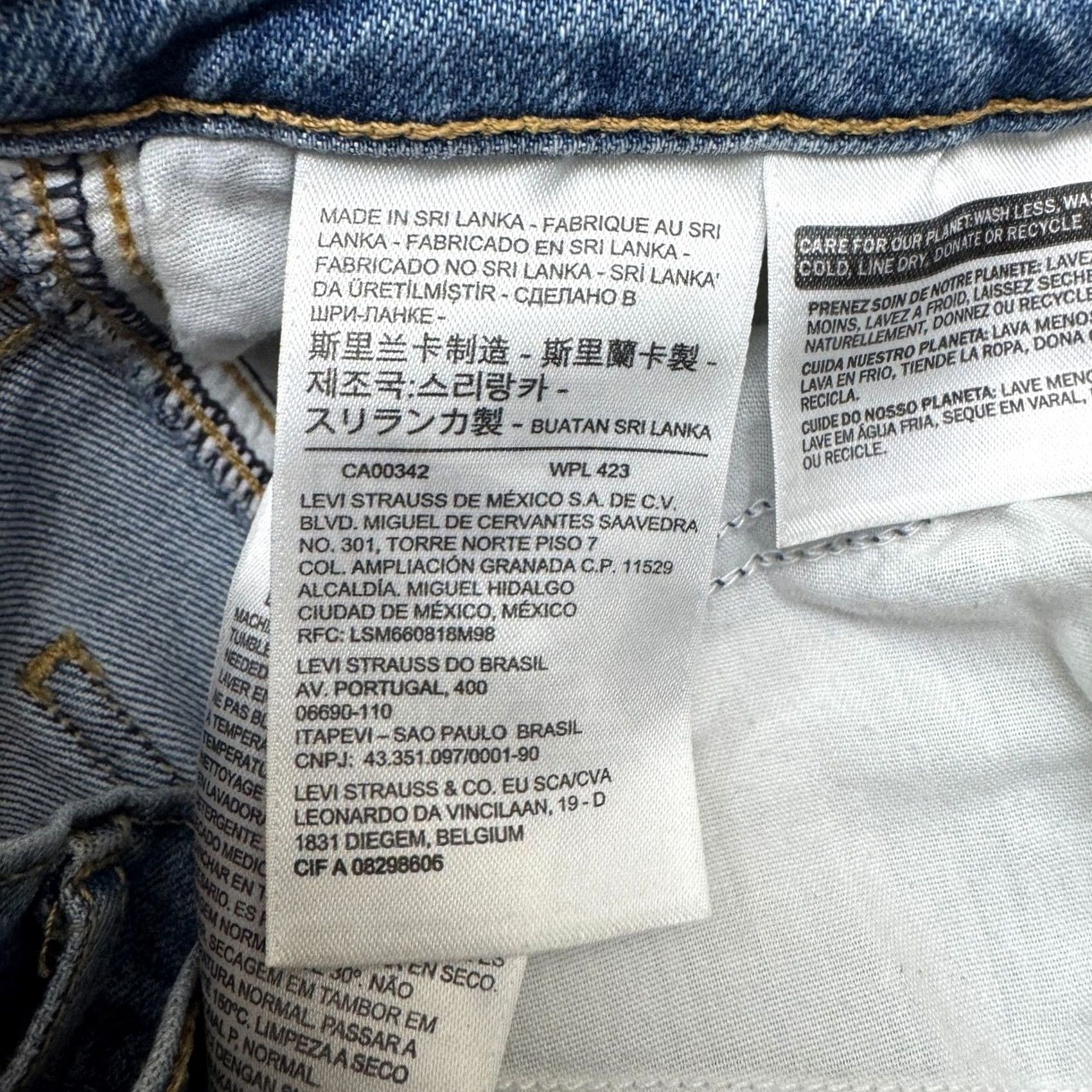 Levi's Levi's Mile High Cropped Wide Leg Denim Jeans Womens 24 Blue Button Fly Cotton Size 42" / US 20 - 4 Thumbnail