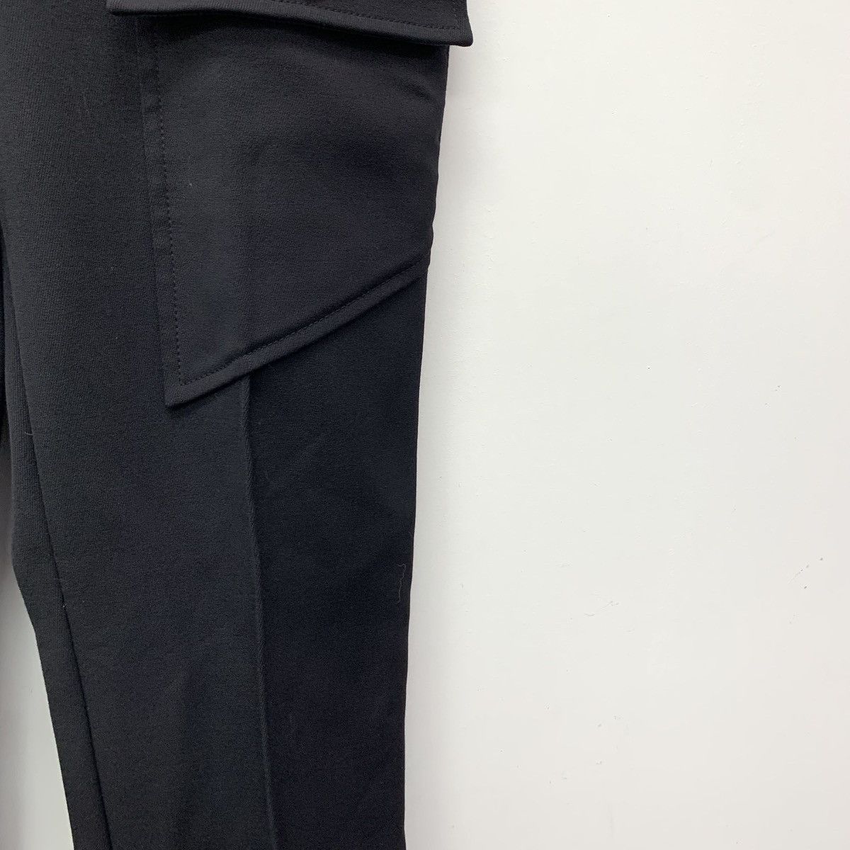 Bottega Veneta Bottega Veneta Black Wool Cargo Casual Pants K26WX Size 25" / US 0 / IT 36 - 4 Thumbnail