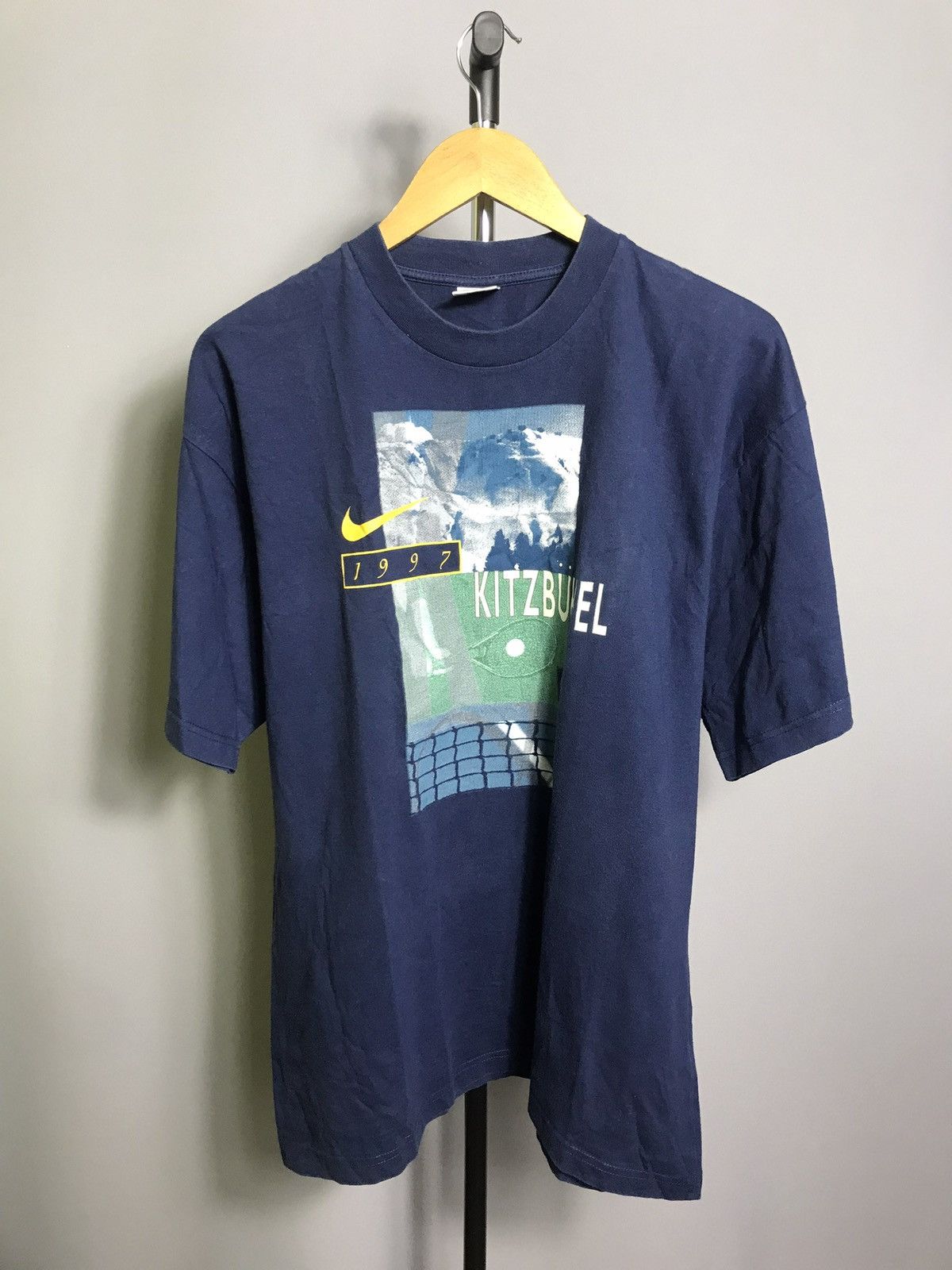 Vintage 1997 Nike Kitzbuhel Tennis Swoosh Shirt Print Generali Open Size US L / EU 52-54 / 3 - 1 Thumbnail