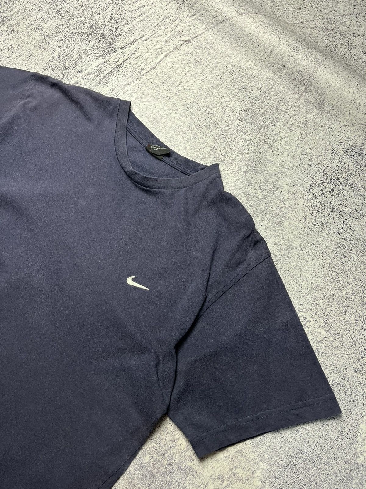 Nike Vintage THRASHED Nike Distressed Tee Shirt Mini Check Size US XL / EU 56 / 4 - 9 Thumbnail