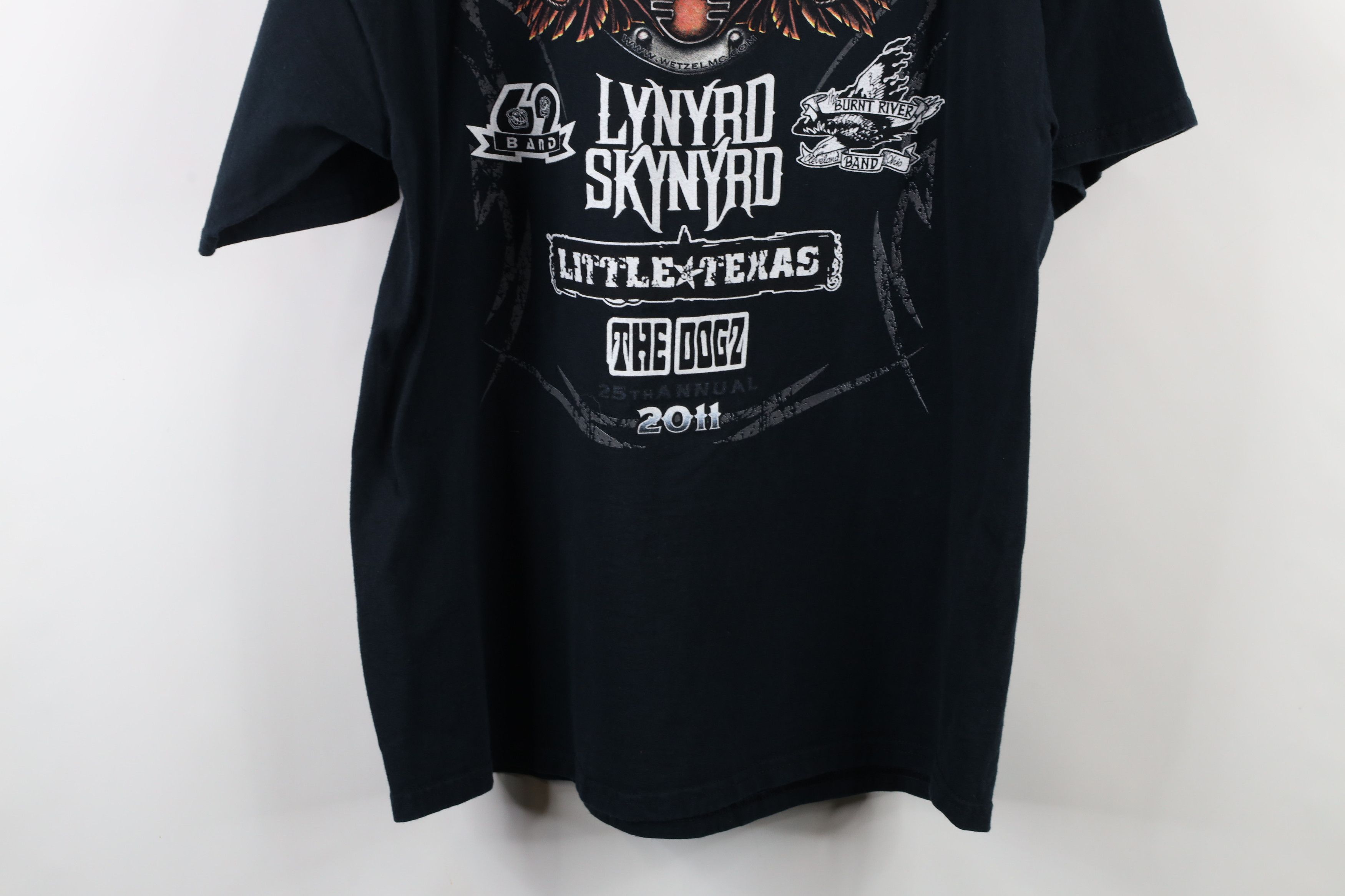 Vintage Vintage Y2K 2011 Ohio Wetzelland Skynyrd 69 Band T-Shirt Size US XL / EU 56 / 4 - 15 Thumbnail